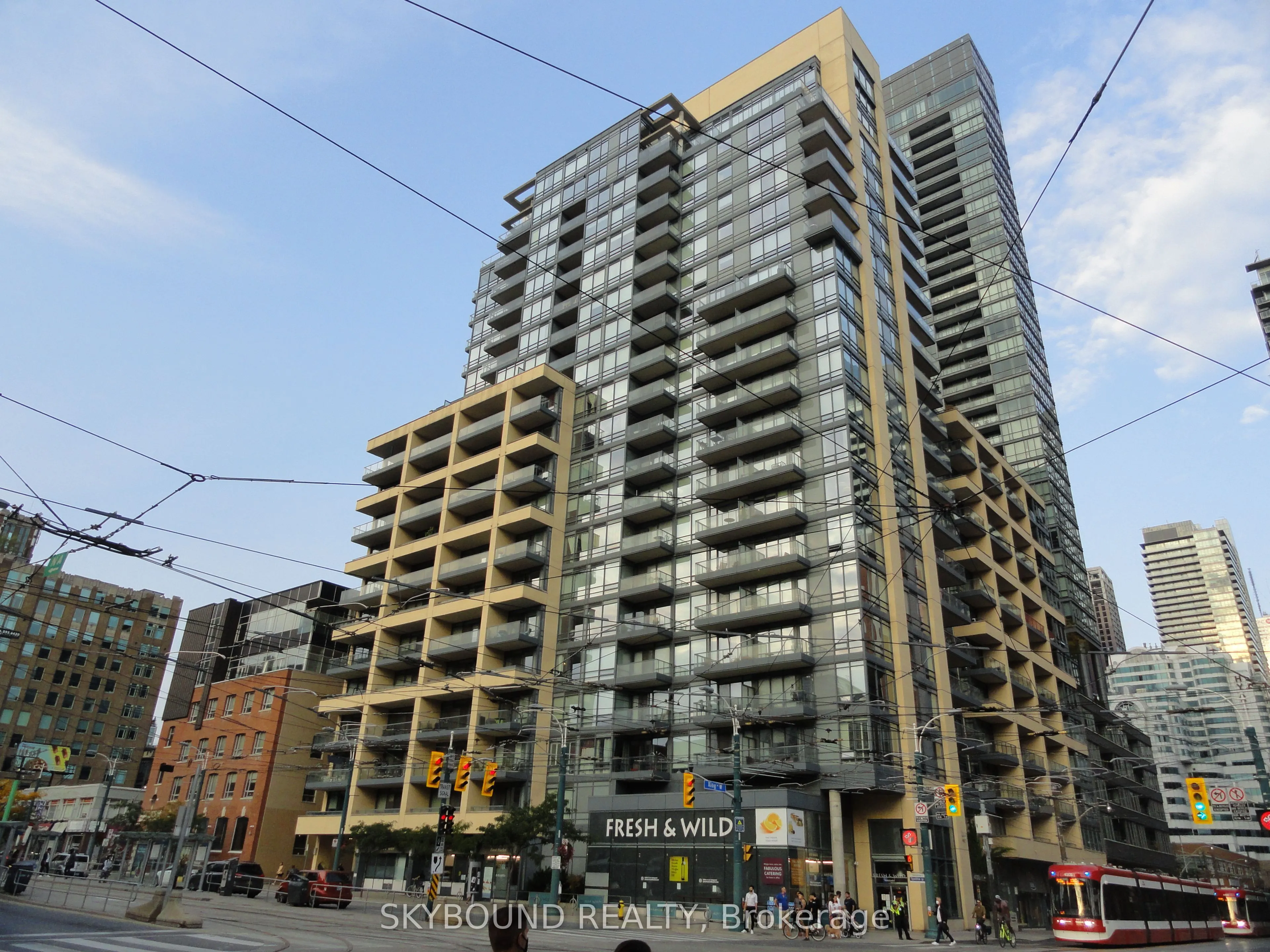 438 King Street W, ##507