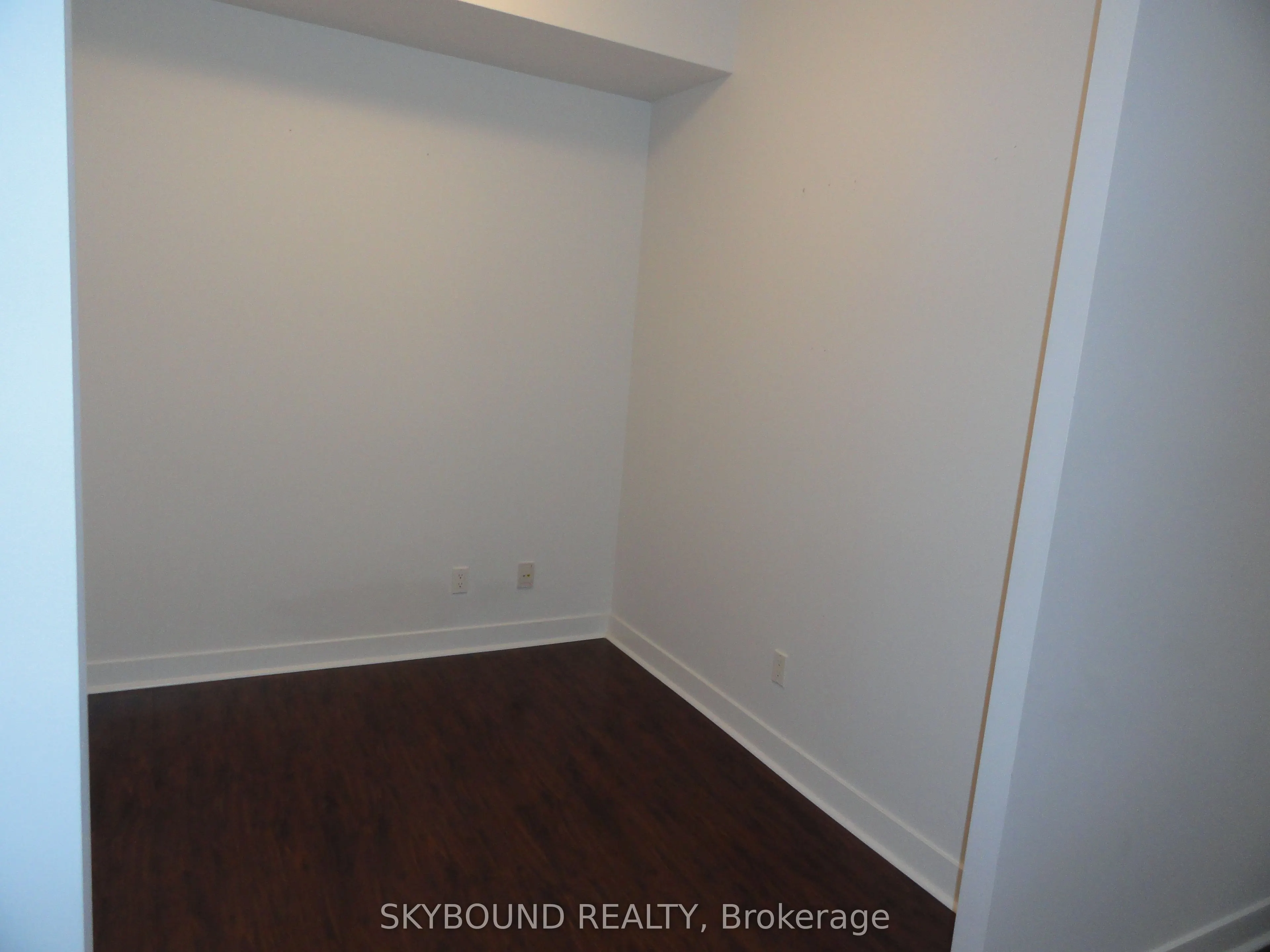 438 King Street W, ##507