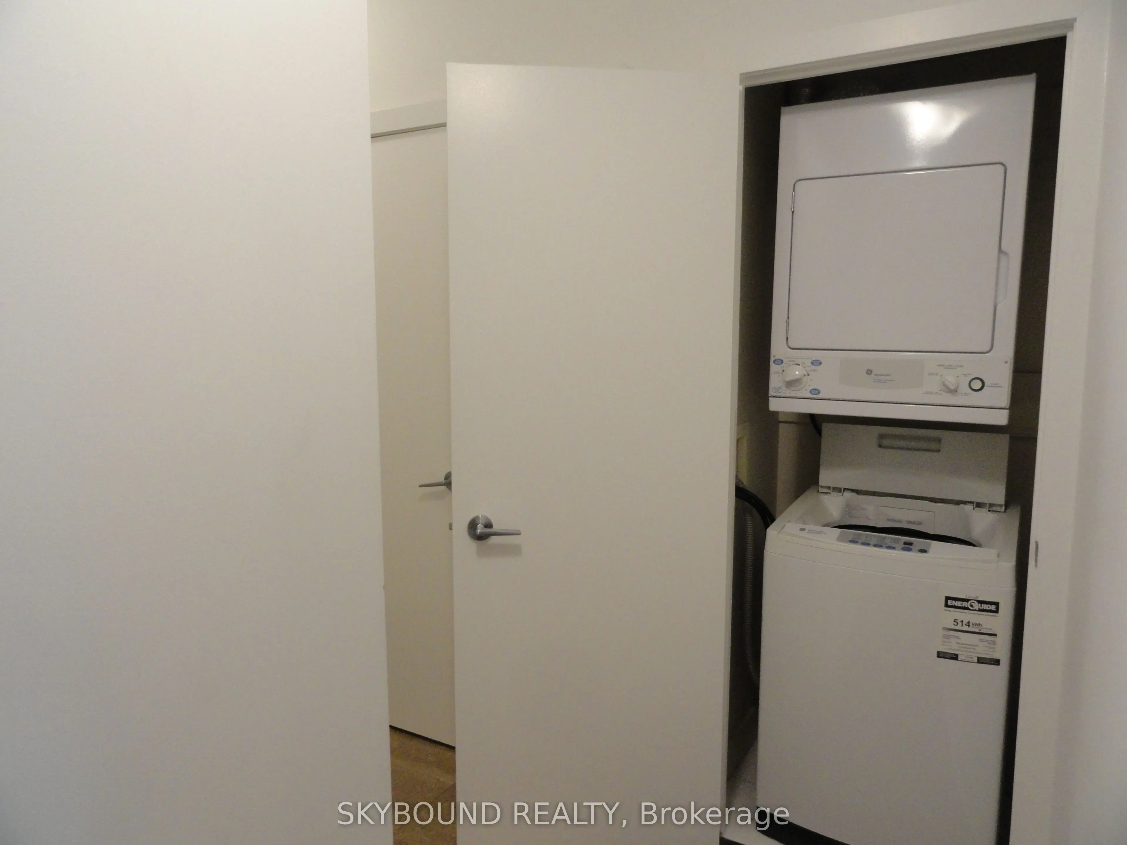 438 King Street W, ##507