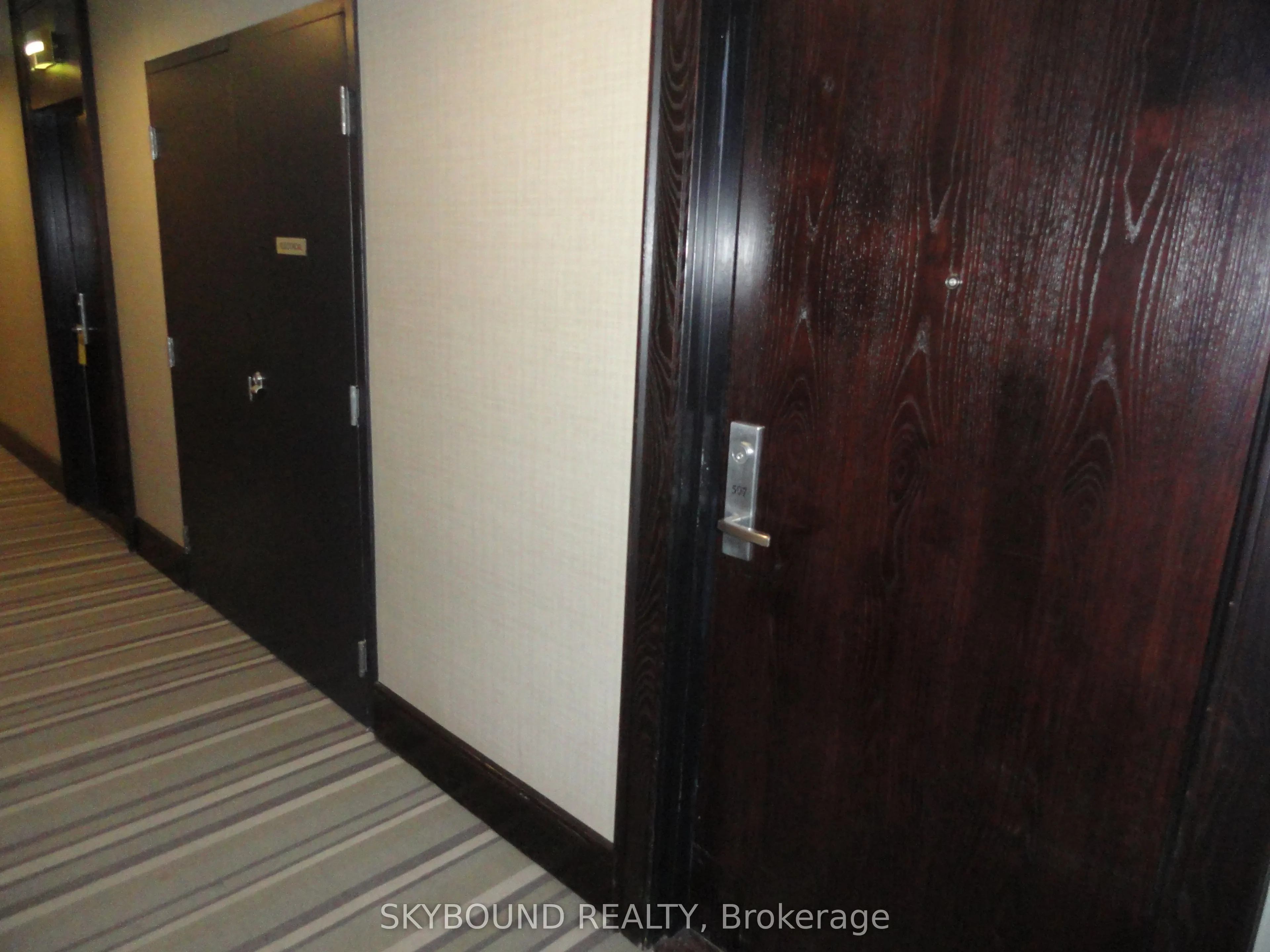 438 King Street W, ##507
