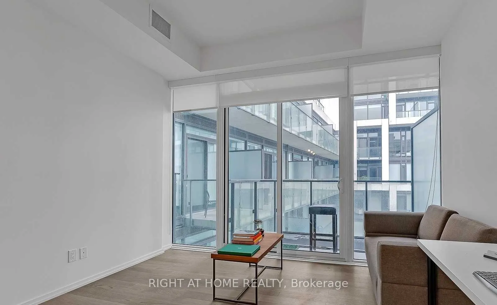 5 Soudan Avenue, #1622