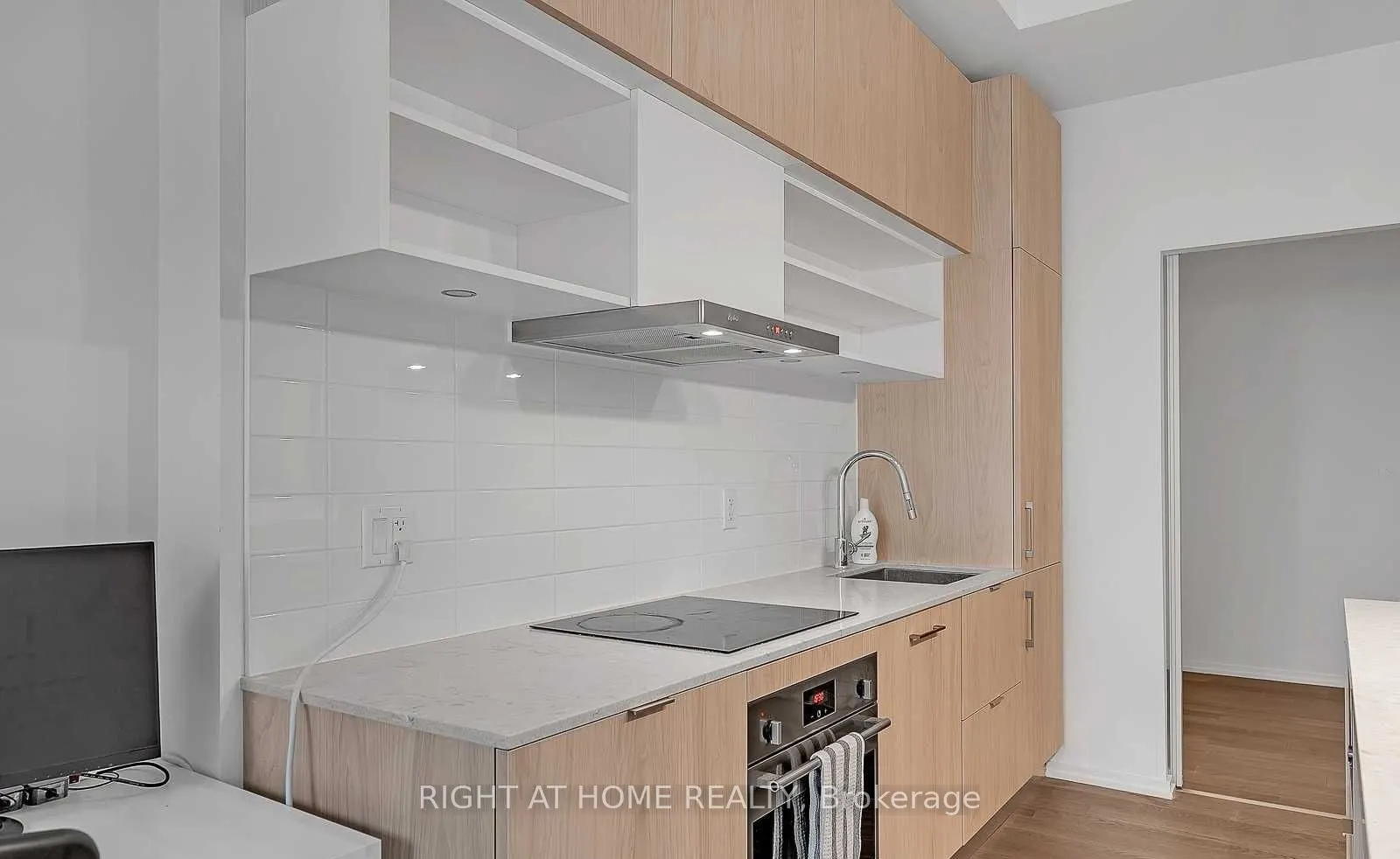 5 Soudan Avenue, #1622