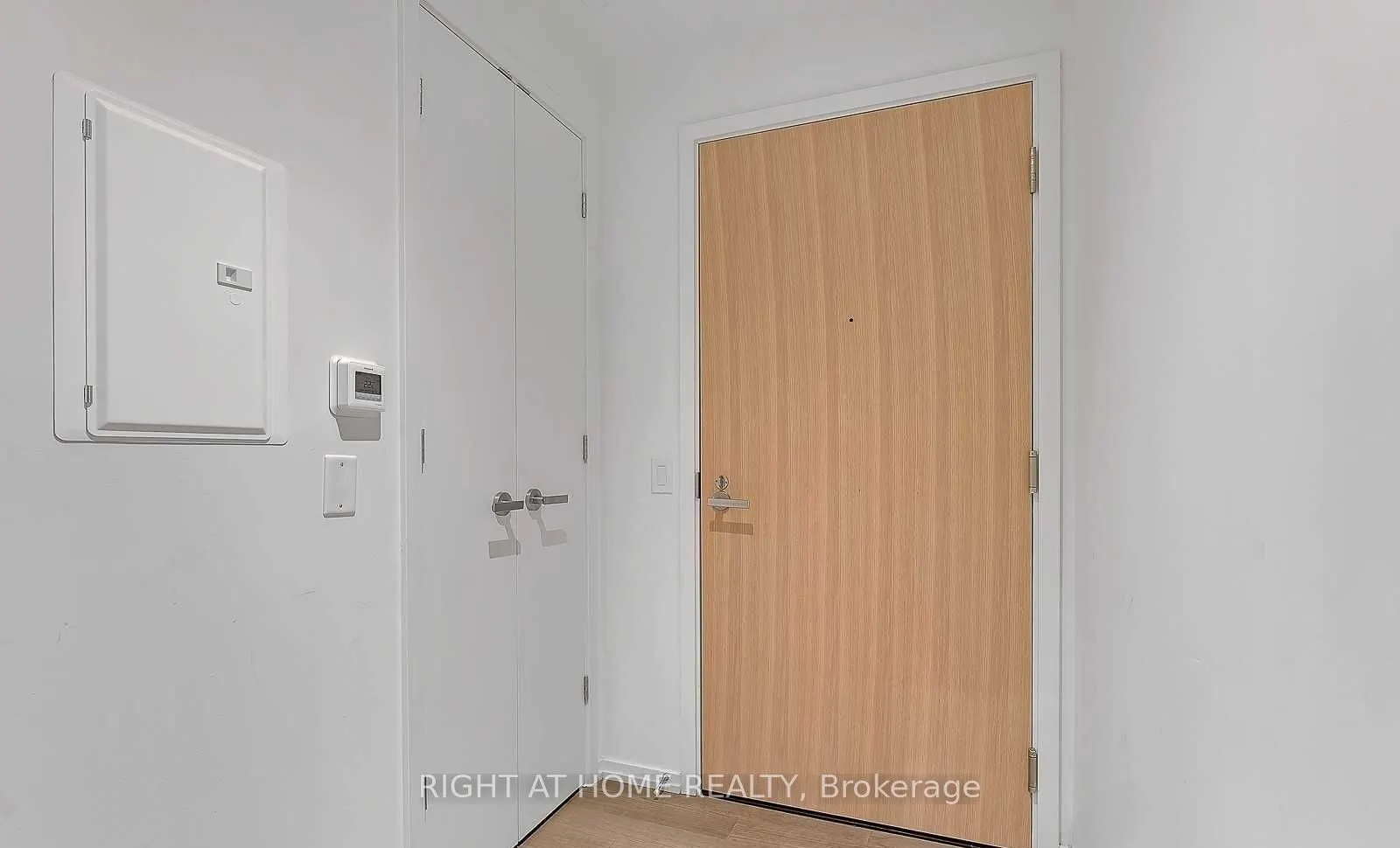 5 Soudan Avenue, #1622