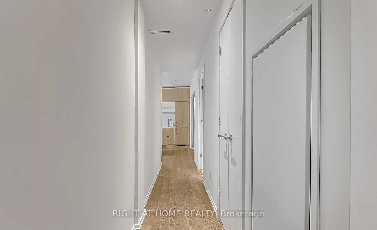 5 Soudan Avenue, #1622