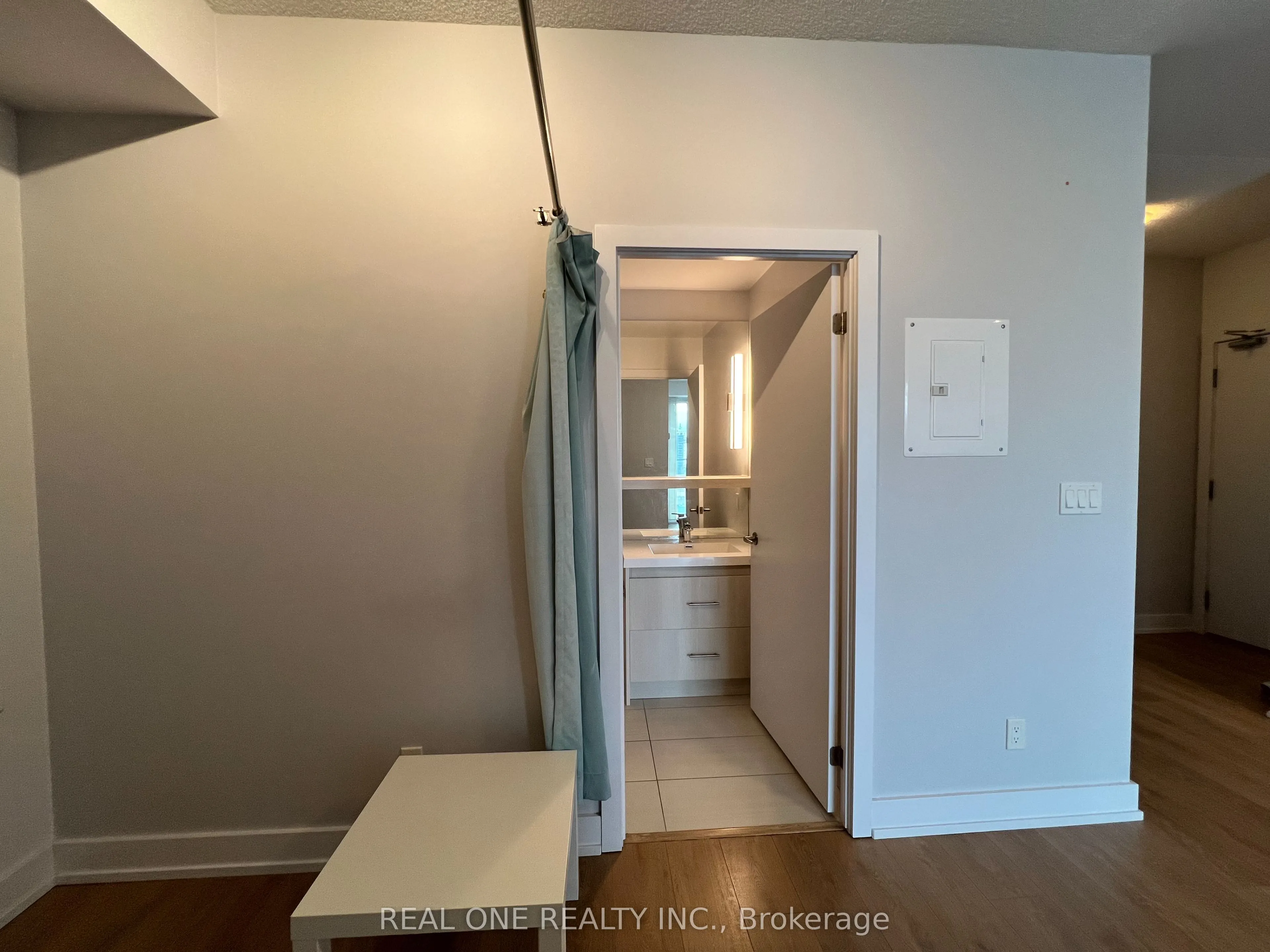 150 Fairview Mall Drive, #1112