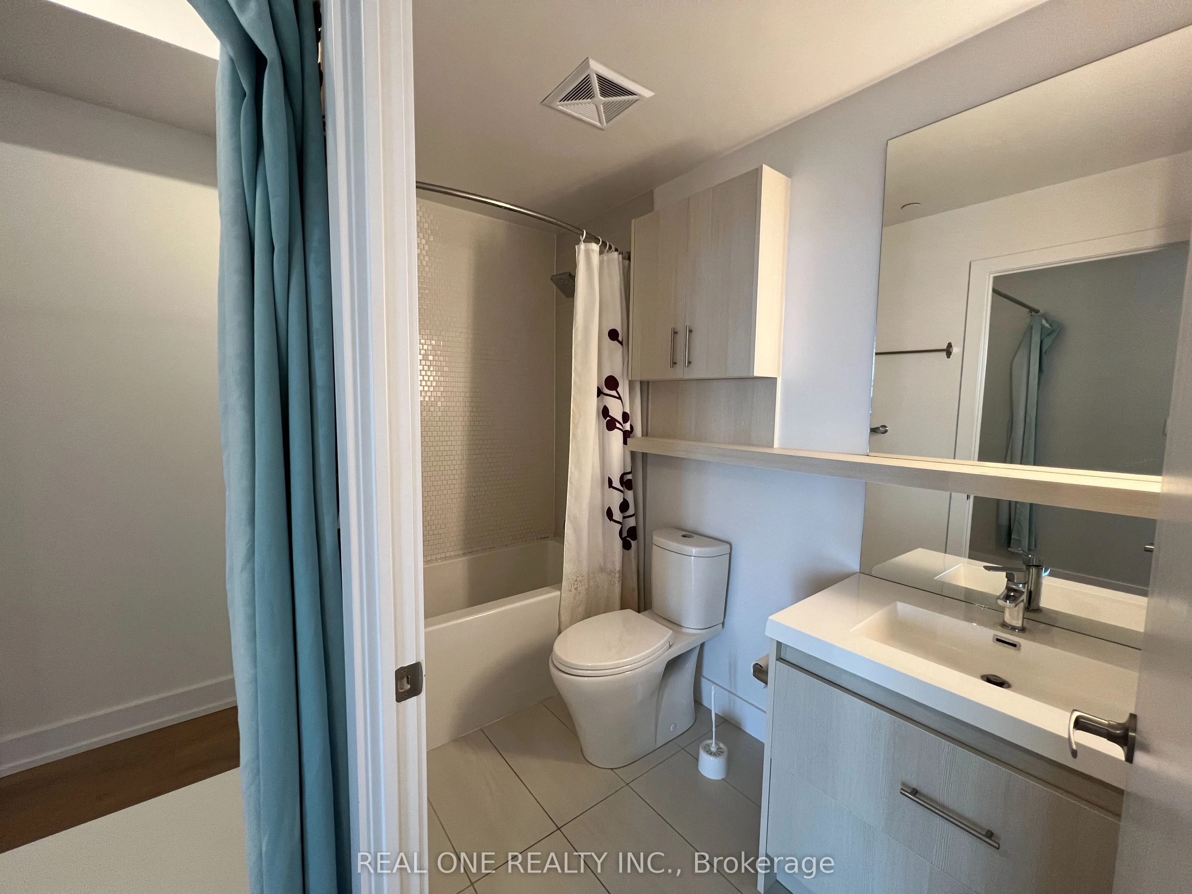 150 Fairview Mall Drive, #1112