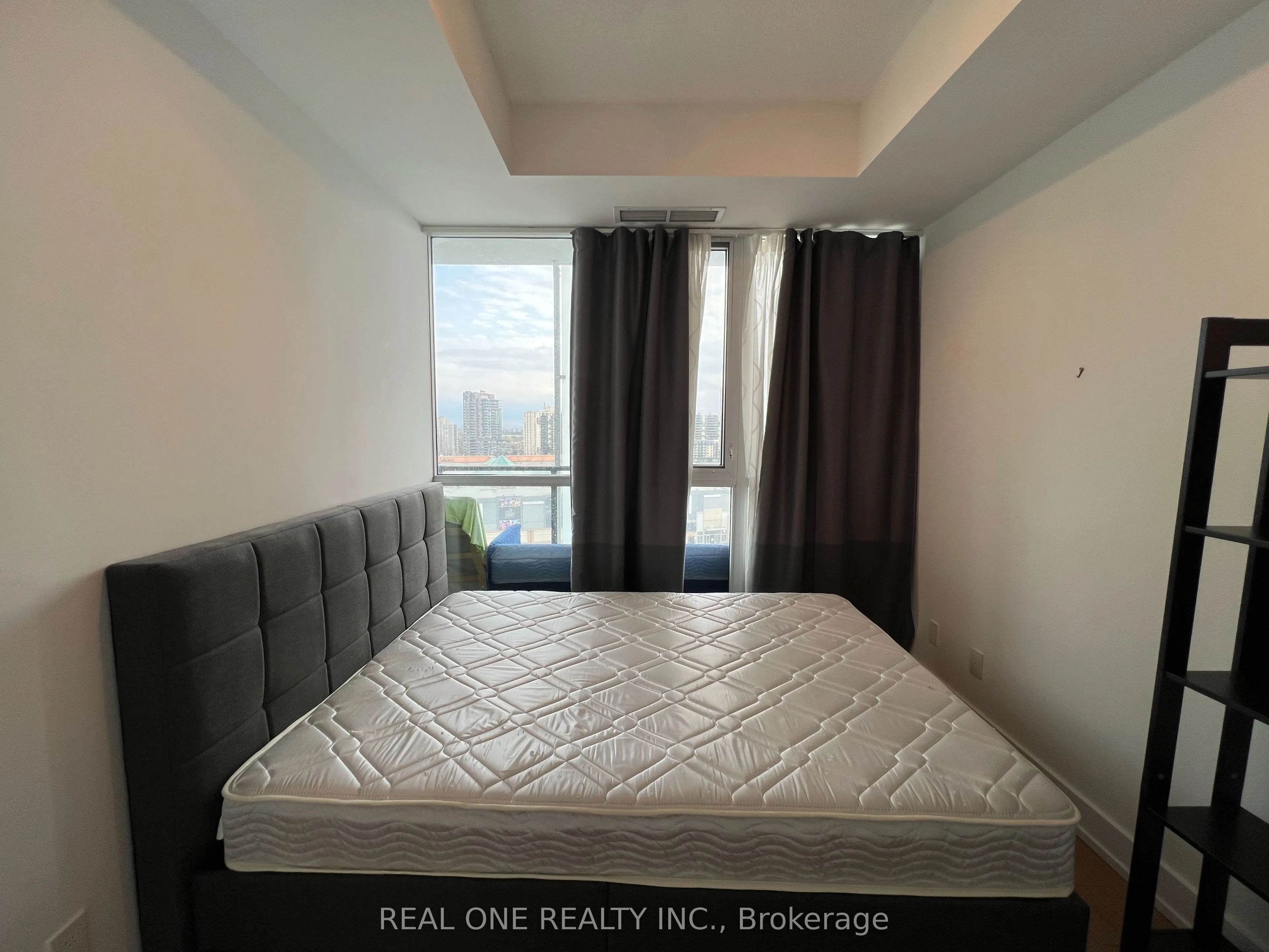150 Fairview Mall Drive, #1112