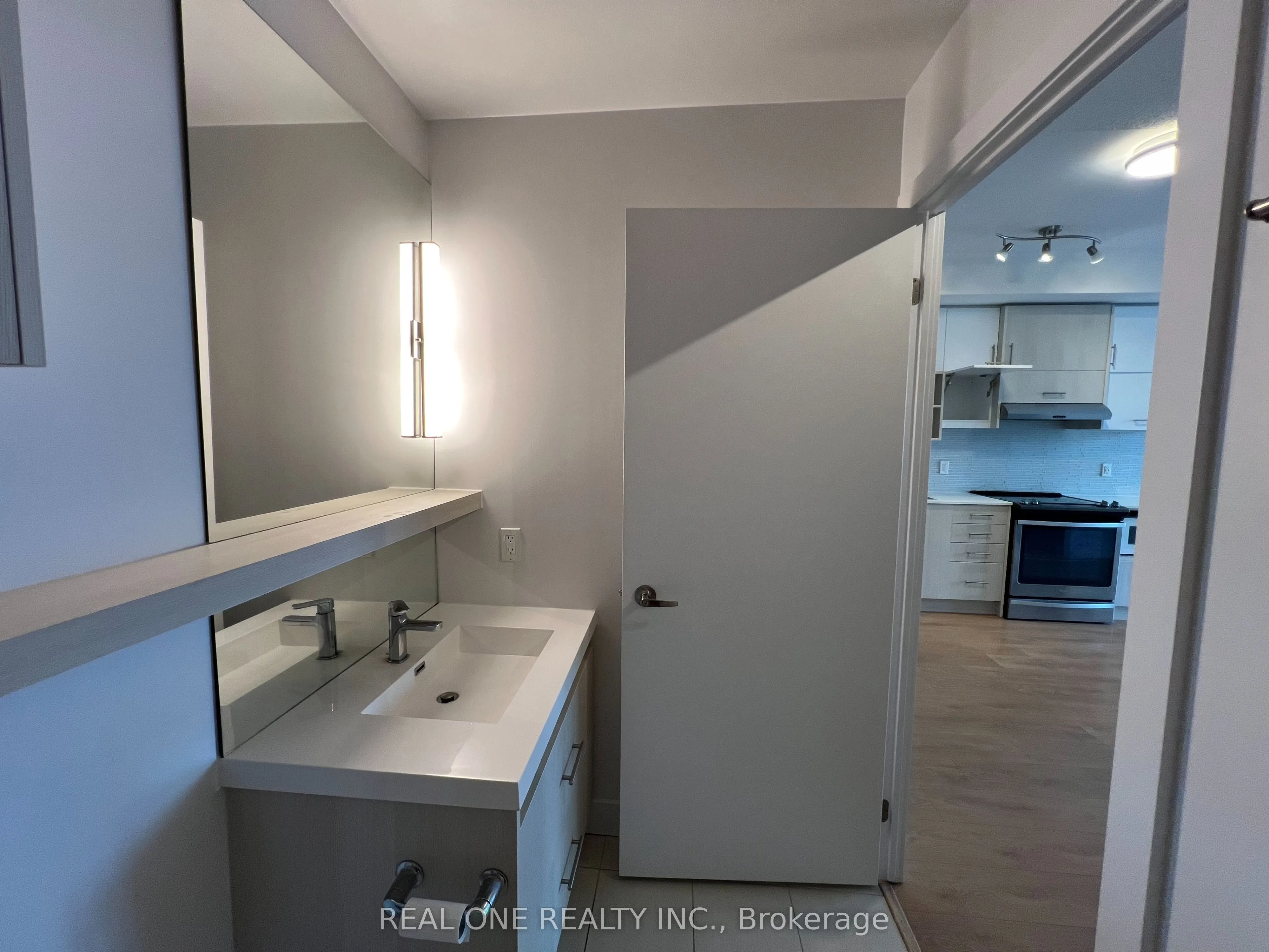 150 Fairview Mall Drive, #1112
