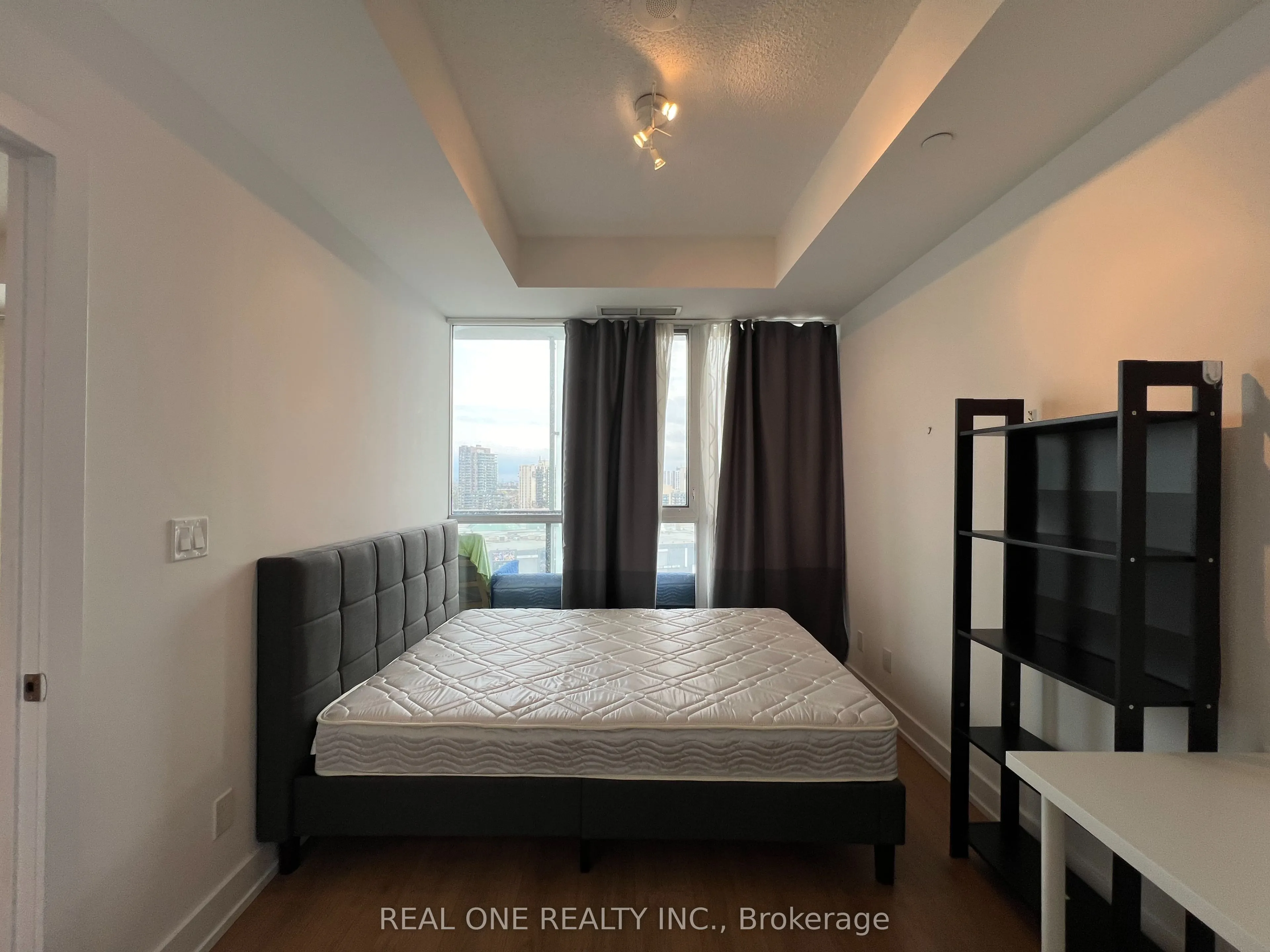 150 Fairview Mall Drive, #1112