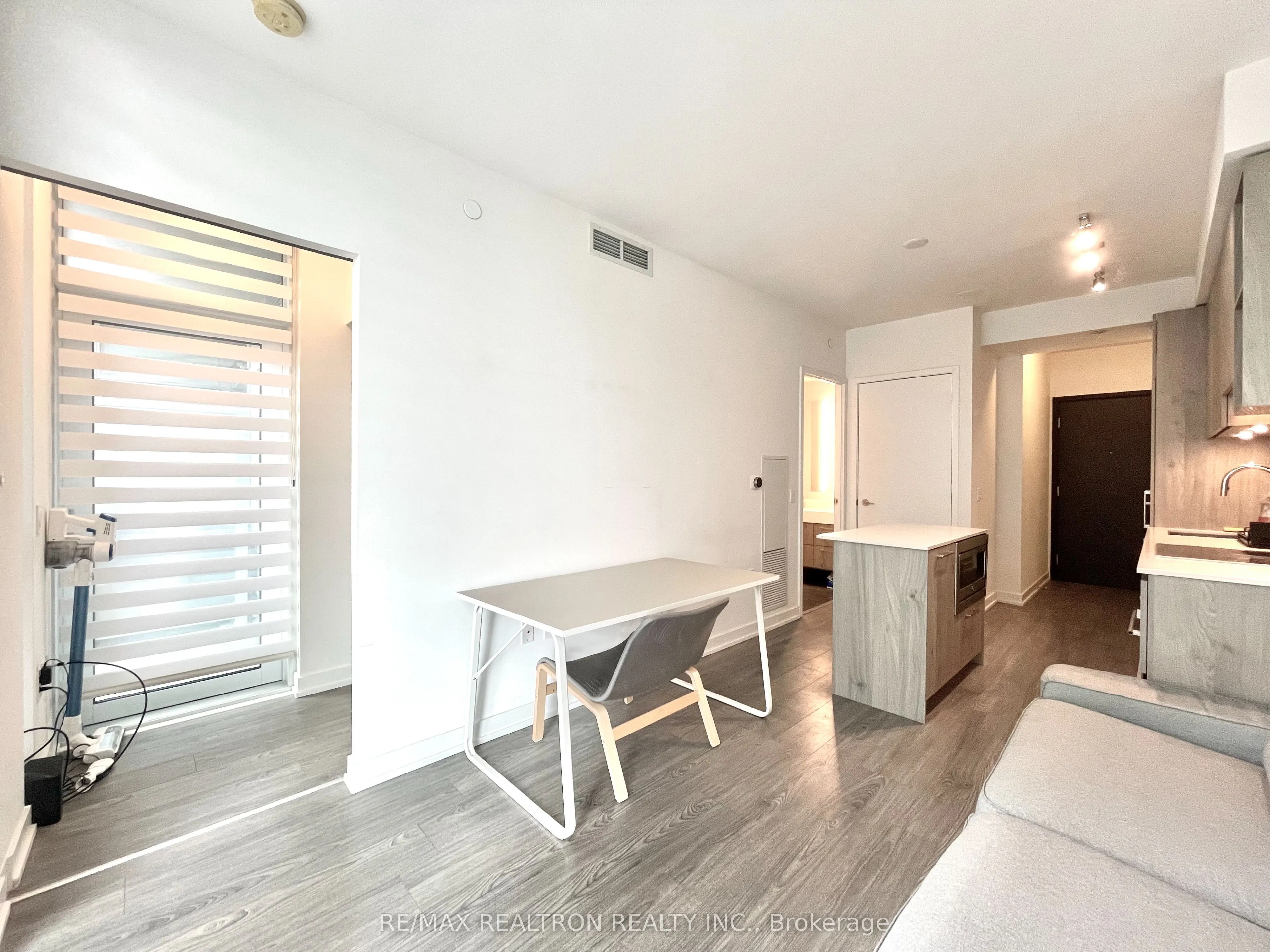 1 Yorkville Avenue, #3003