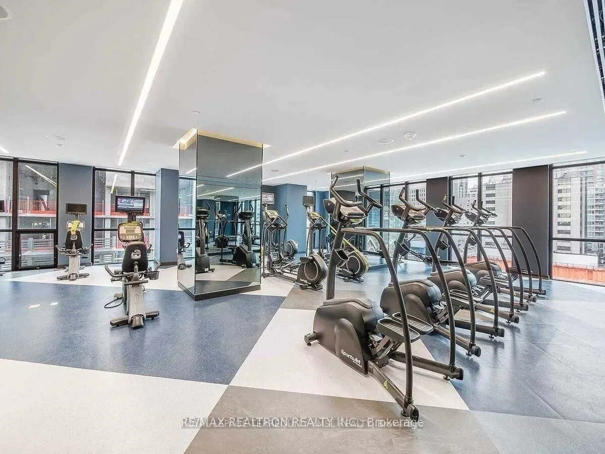 1 Yorkville Avenue, #3003