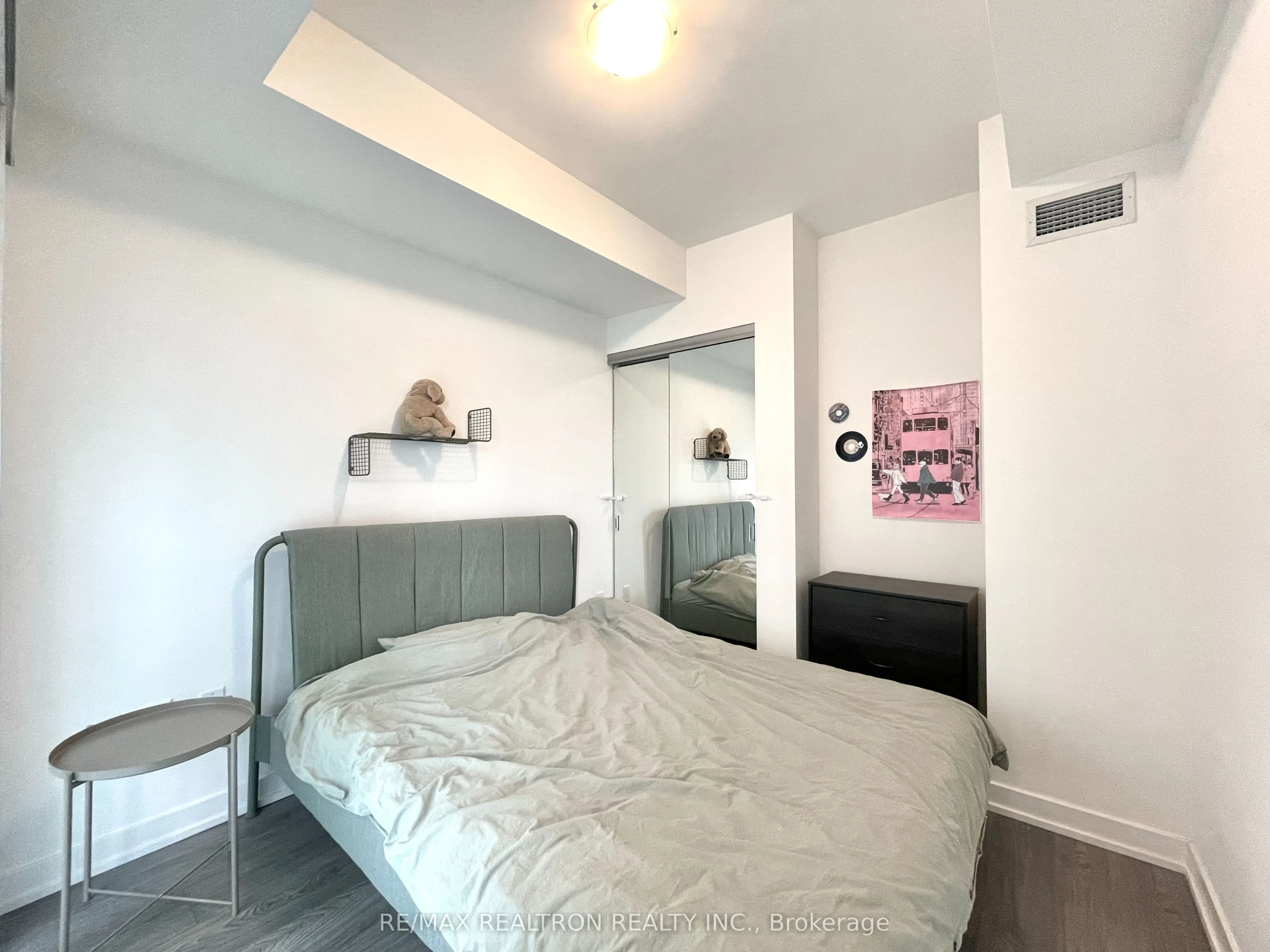 1 Yorkville Avenue, #3003