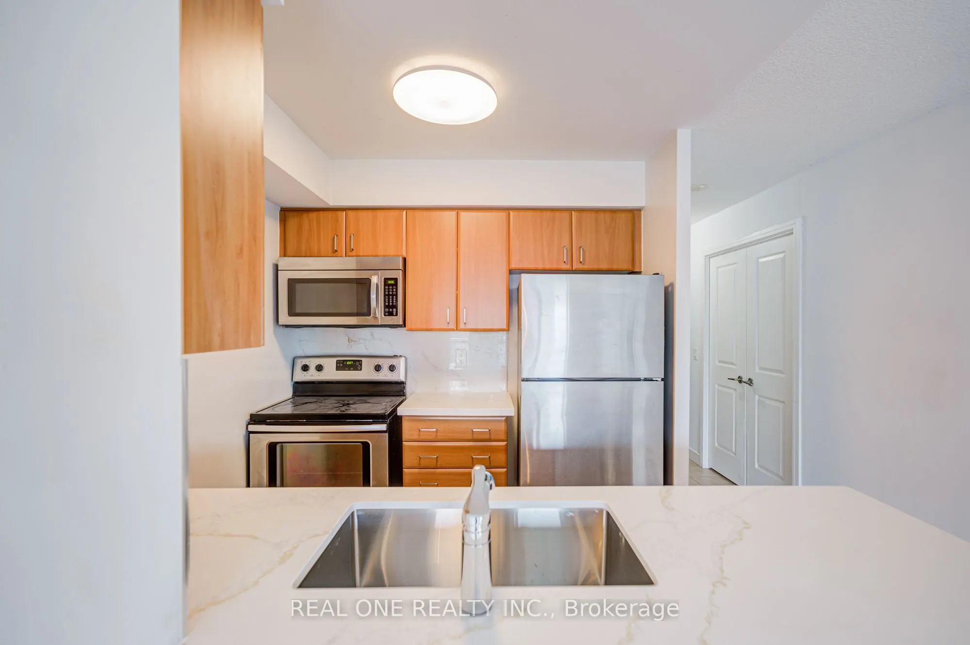 31 Bales Avenue, #1516