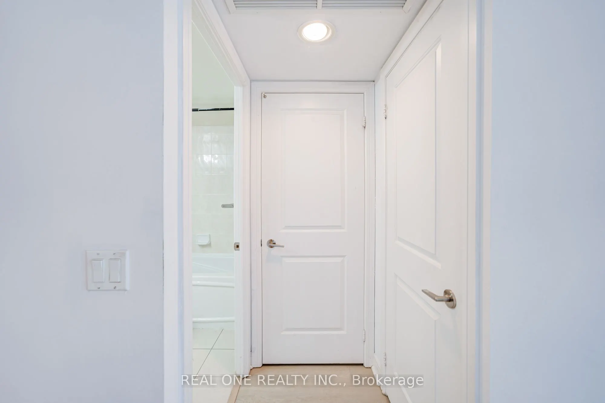 31 Bales Avenue, #1516