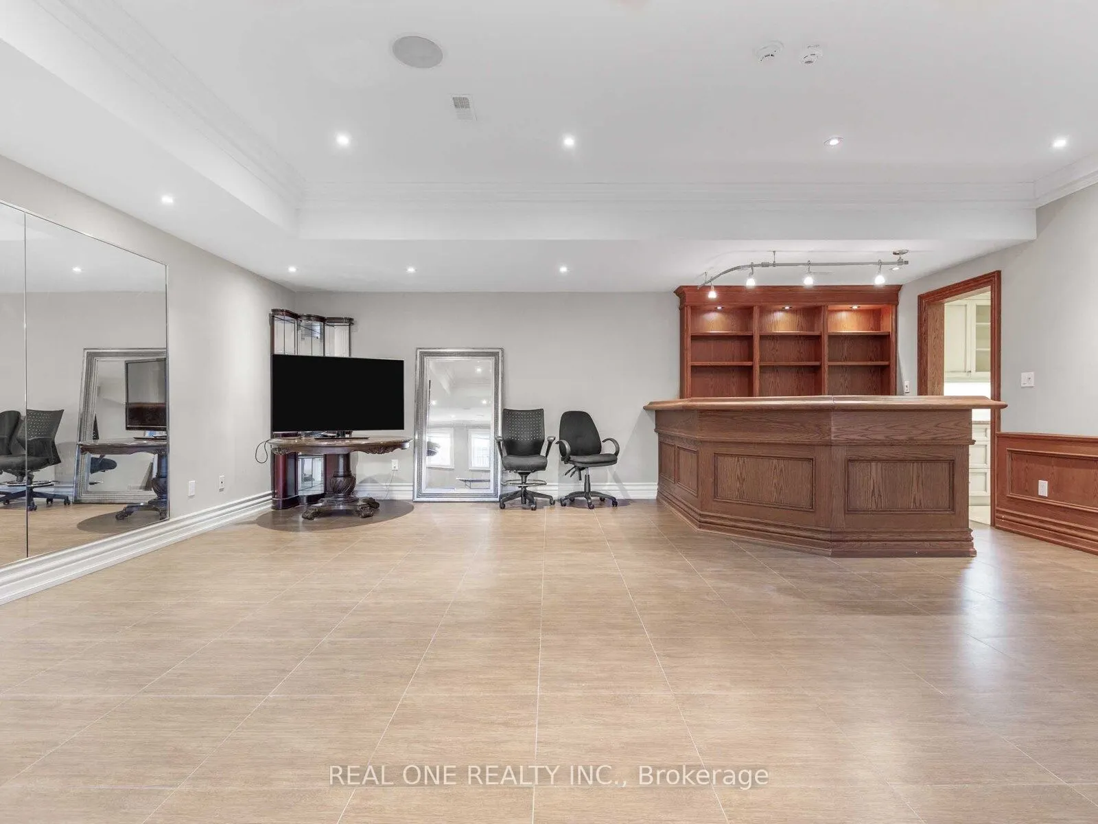 25 Dempsey Crescent
