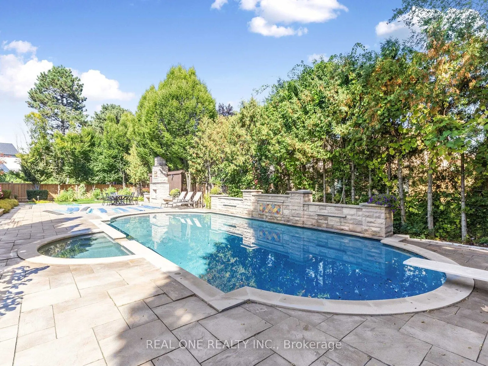 25 Dempsey Crescent