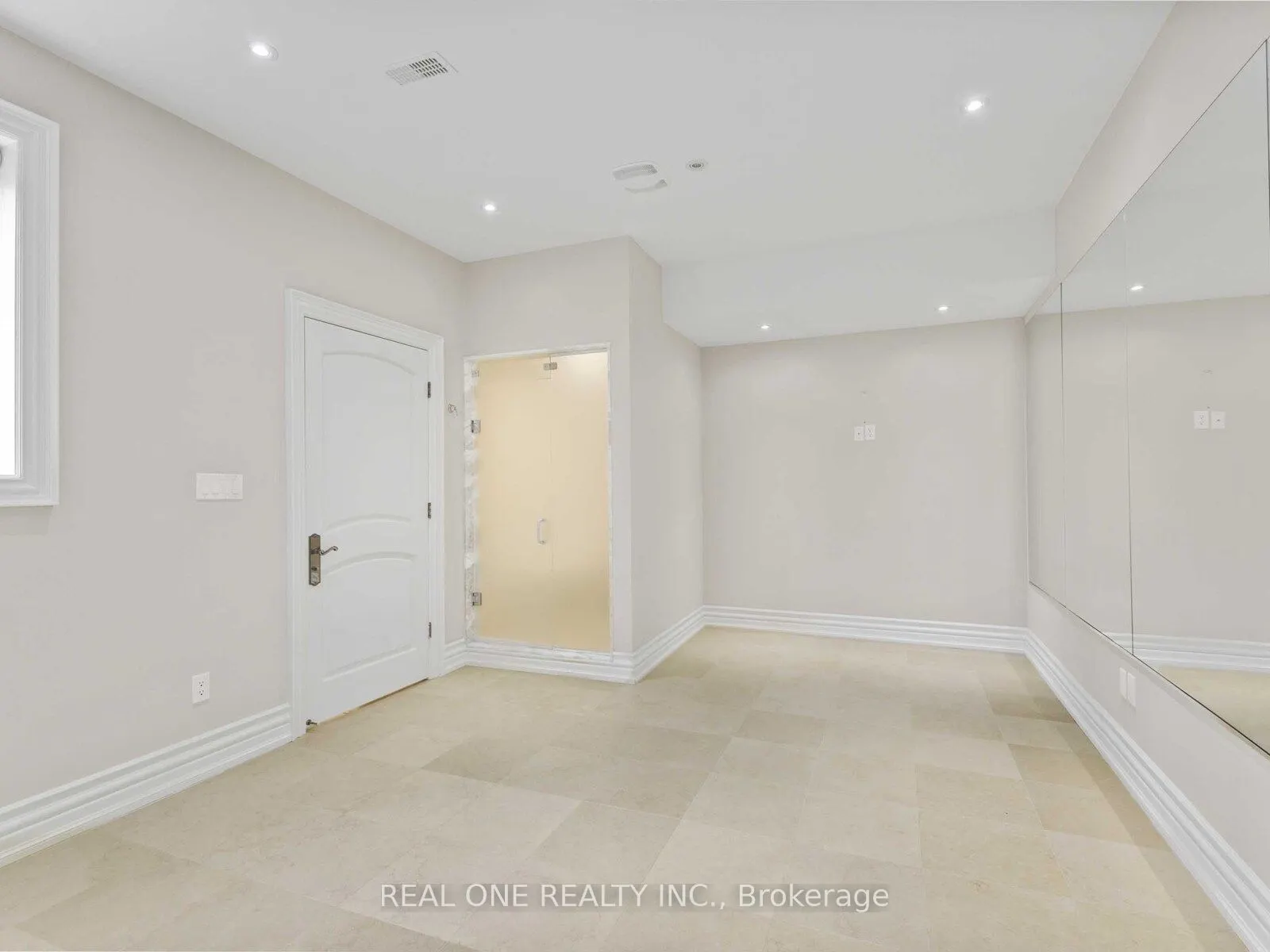 25 Dempsey Crescent