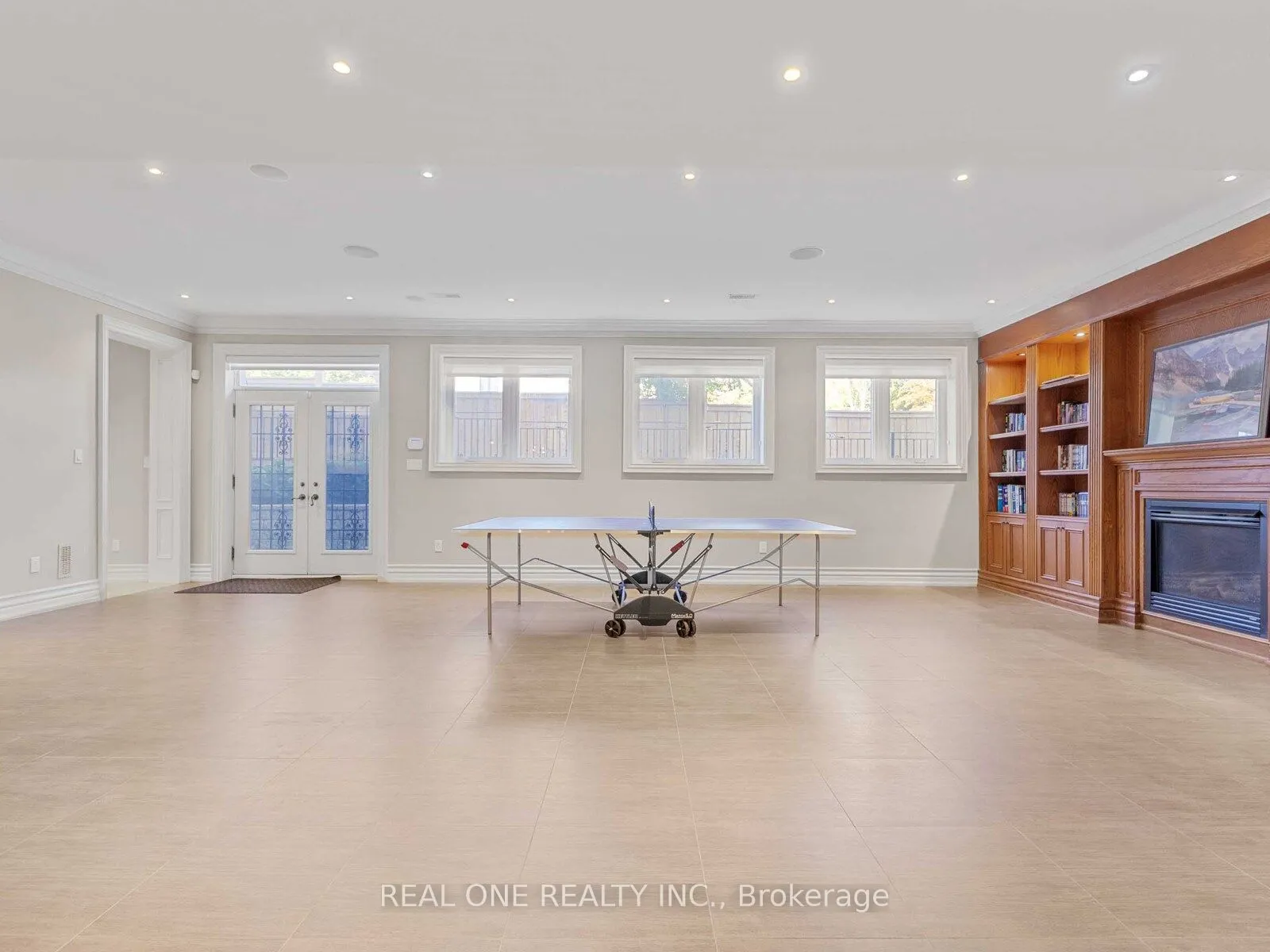 25 Dempsey Crescent