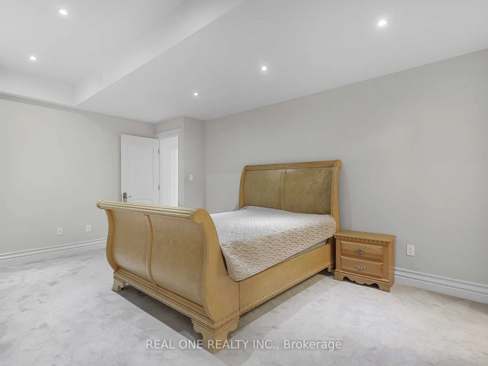 25 Dempsey Crescent