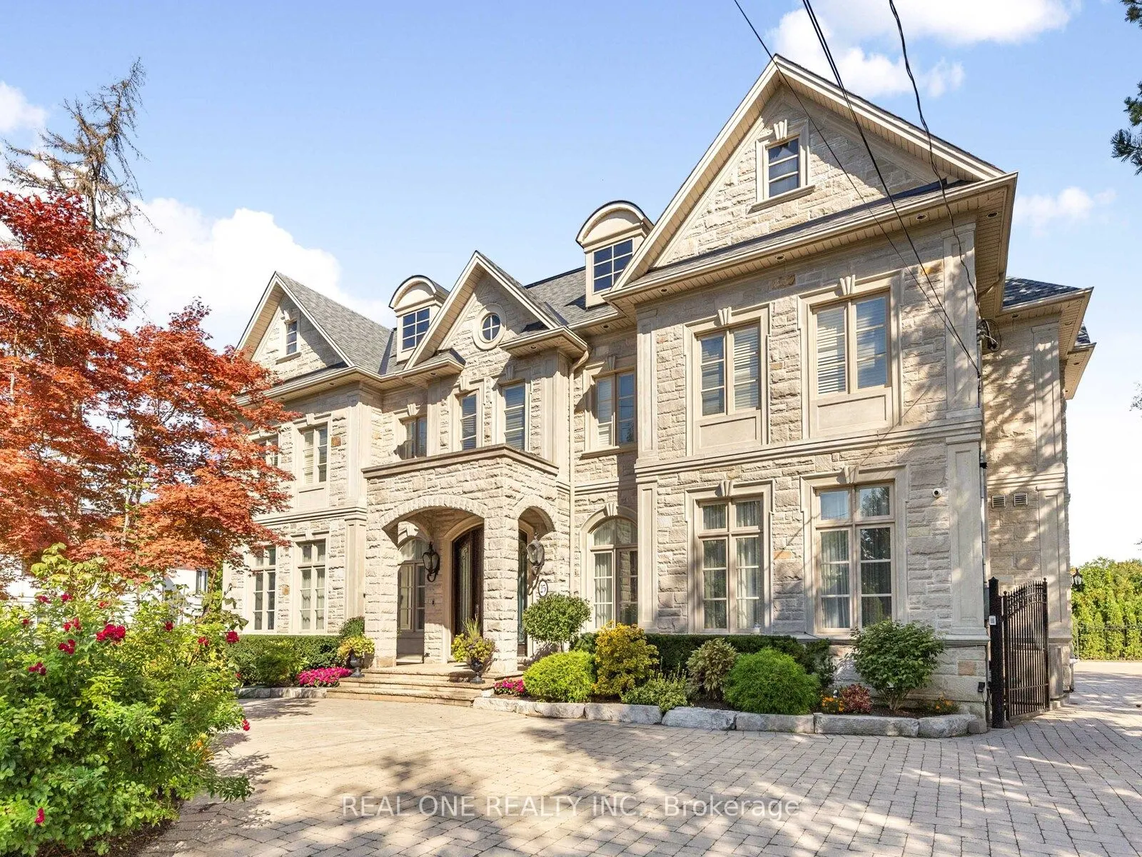 25 Dempsey Crescent