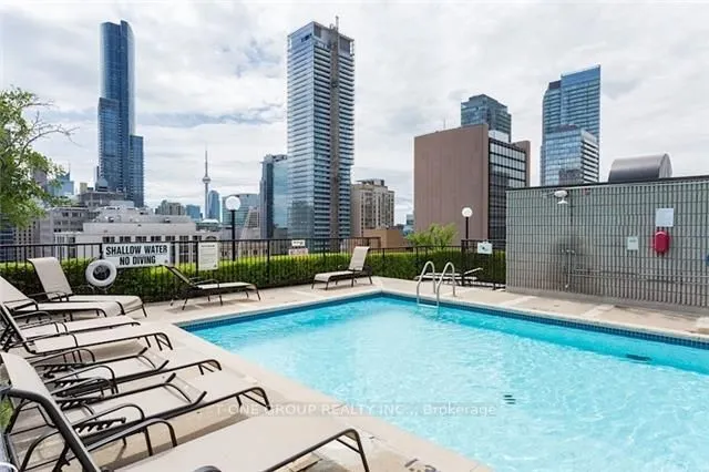 25 Maitland Street, #1212