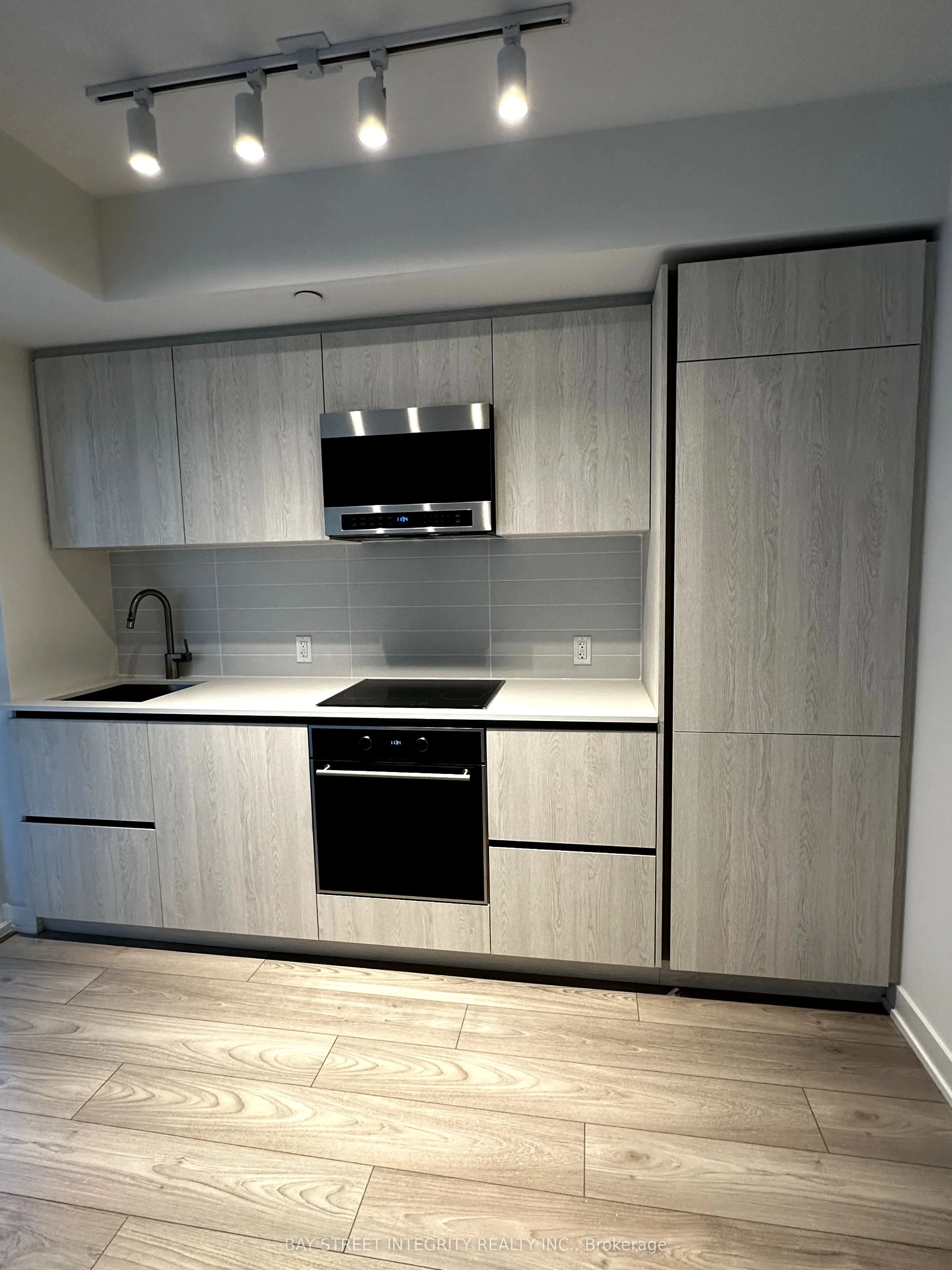 110 Broadway Avenue, #308