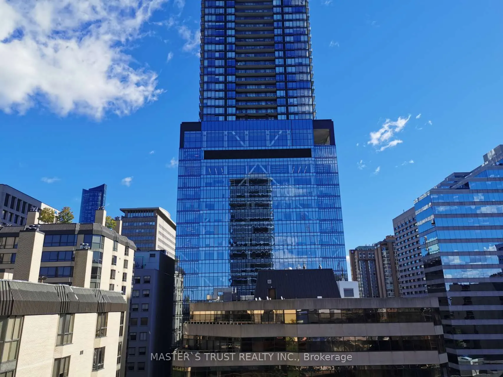 280 Dundas Street W, #803