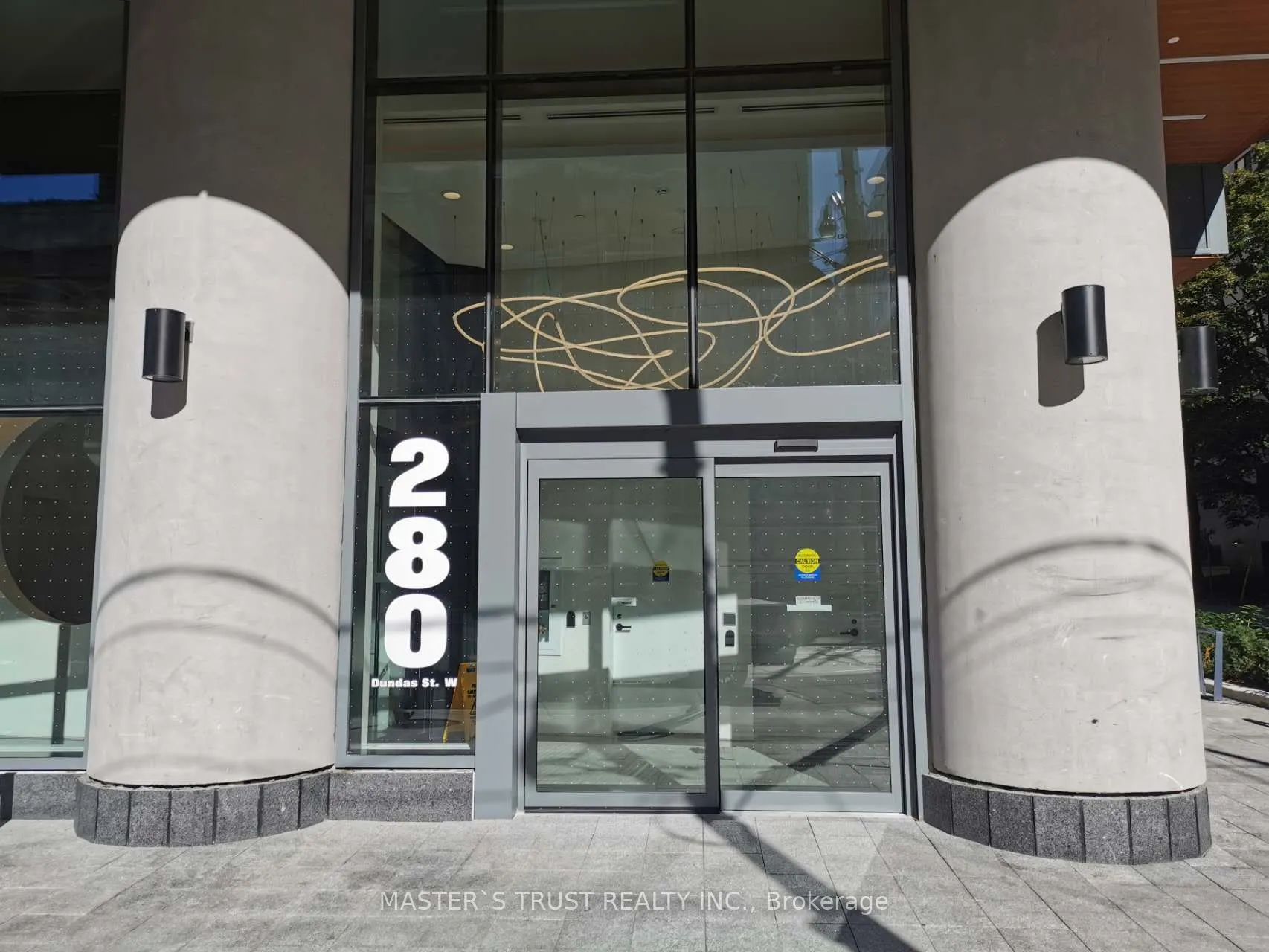 280 Dundas Street W, #803