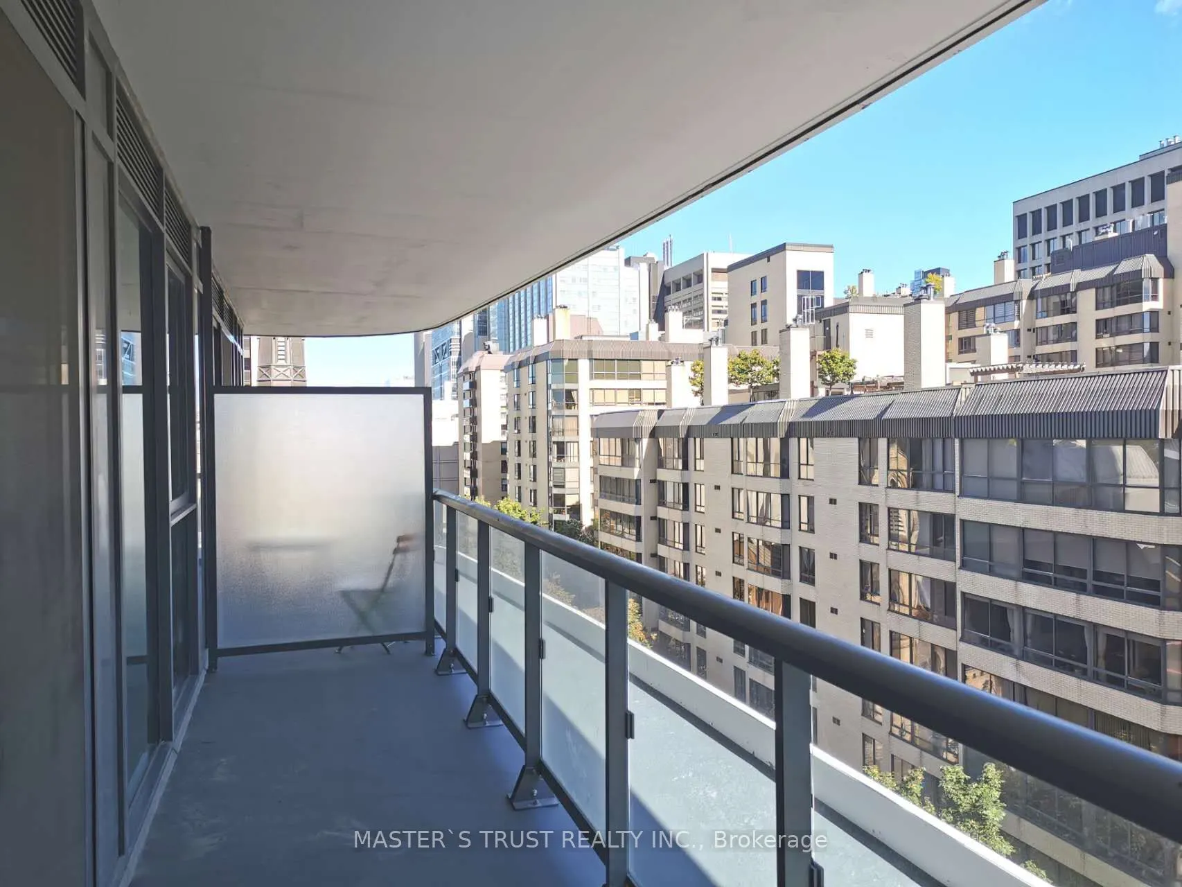 280 Dundas Street W, #803