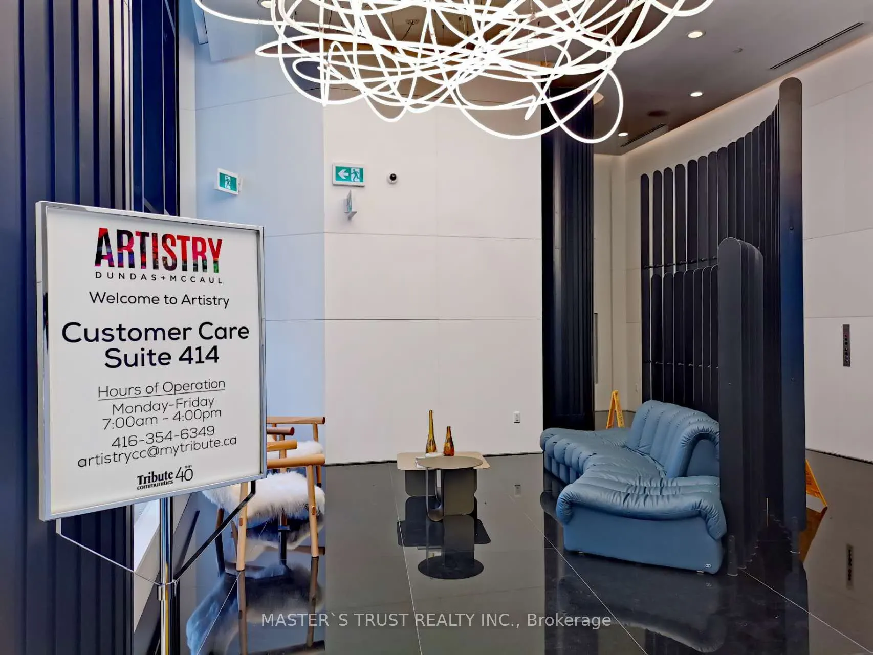 280 Dundas Street W, #803