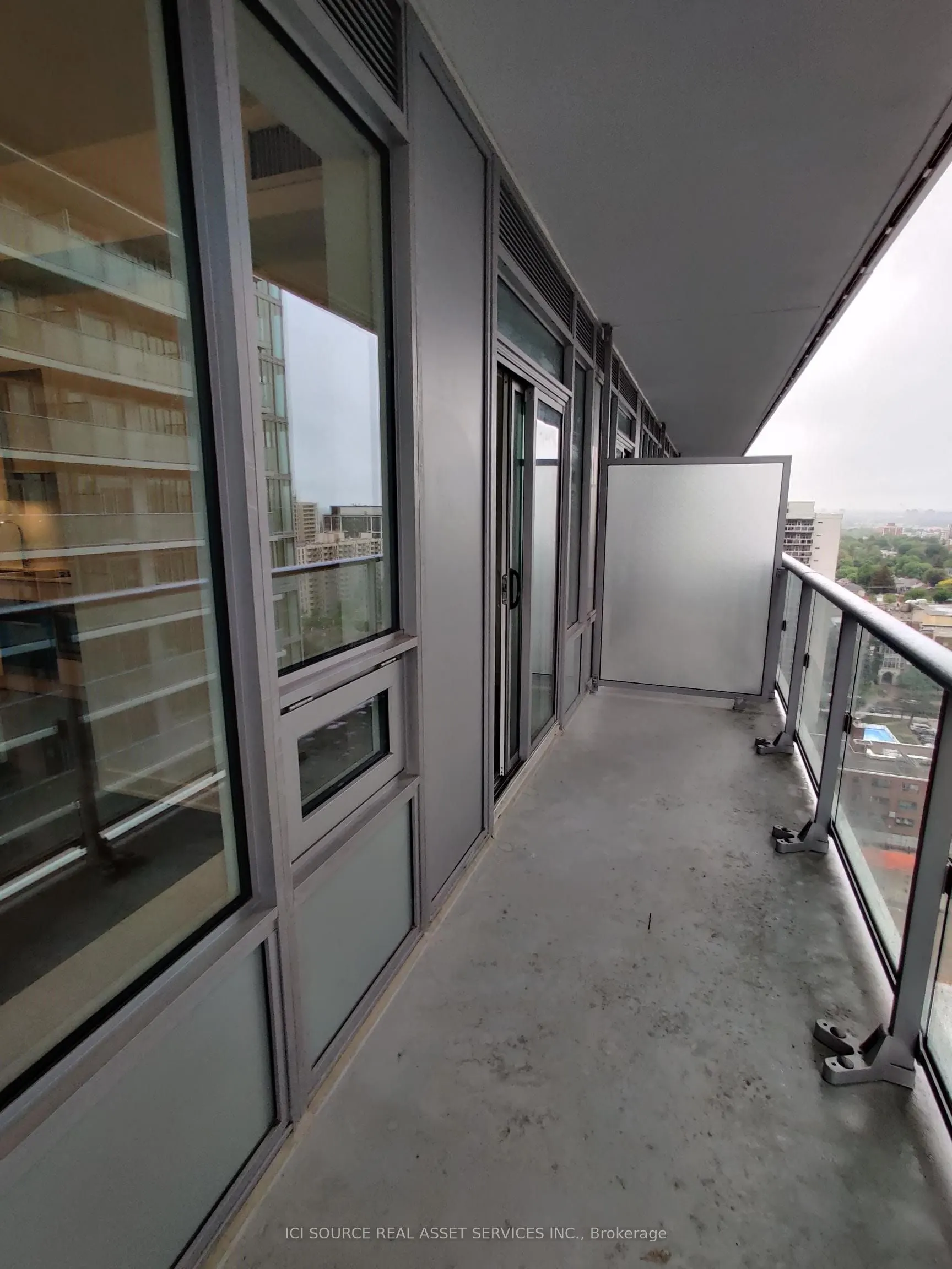 99 Broadway Avenue, #1808