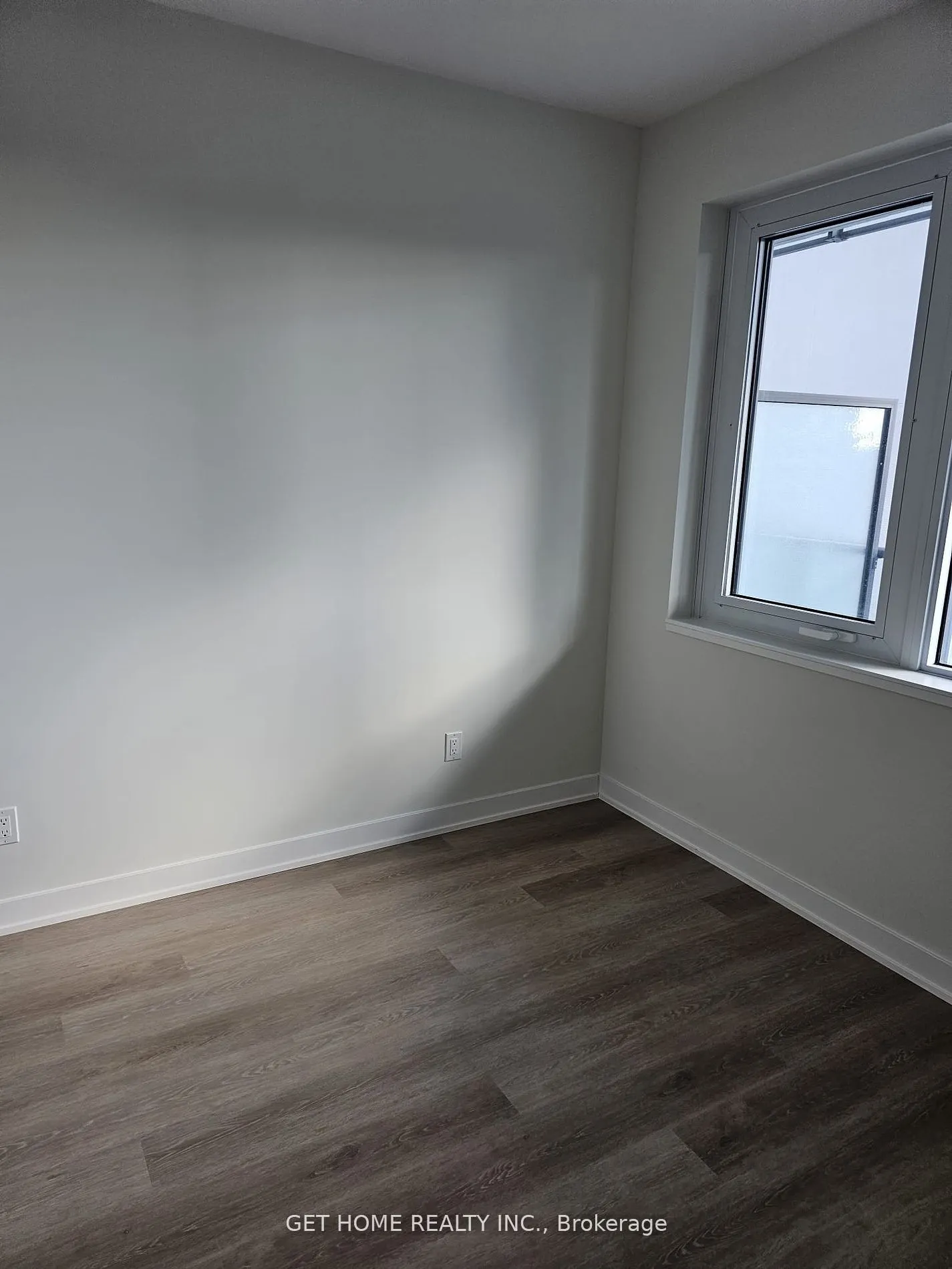 15 ELLERSLIE Avenue, #603