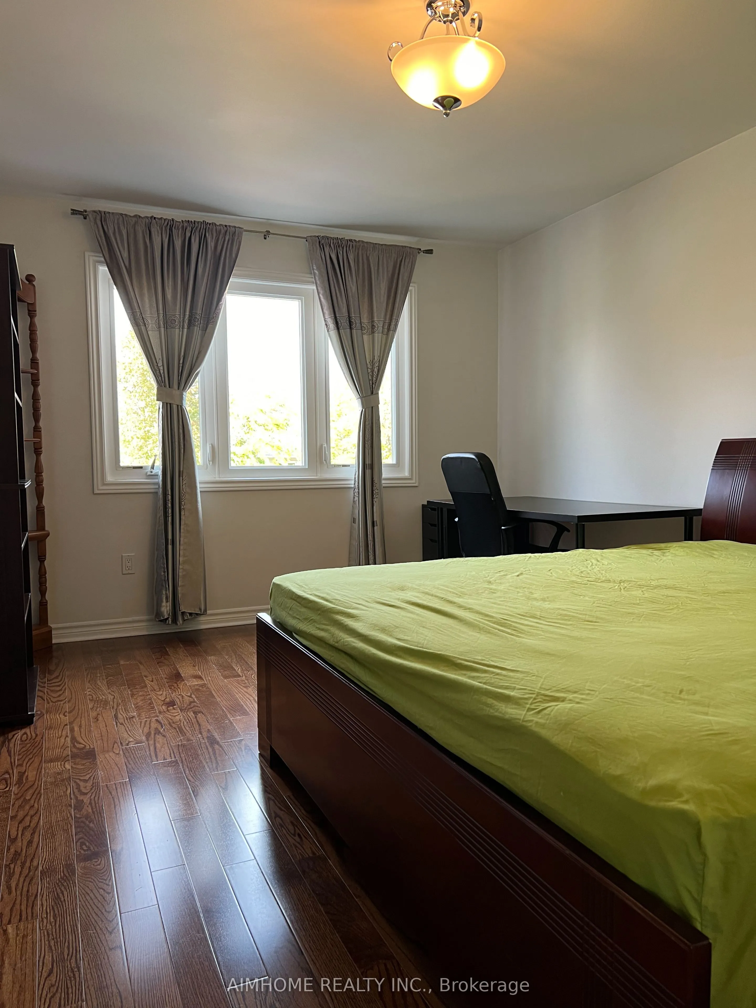 47 Yucatan Road, #(Upper Two Levels)