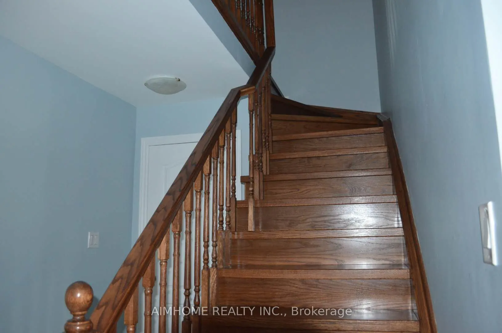 47 Yucatan Road, #(Upper Two Levels)