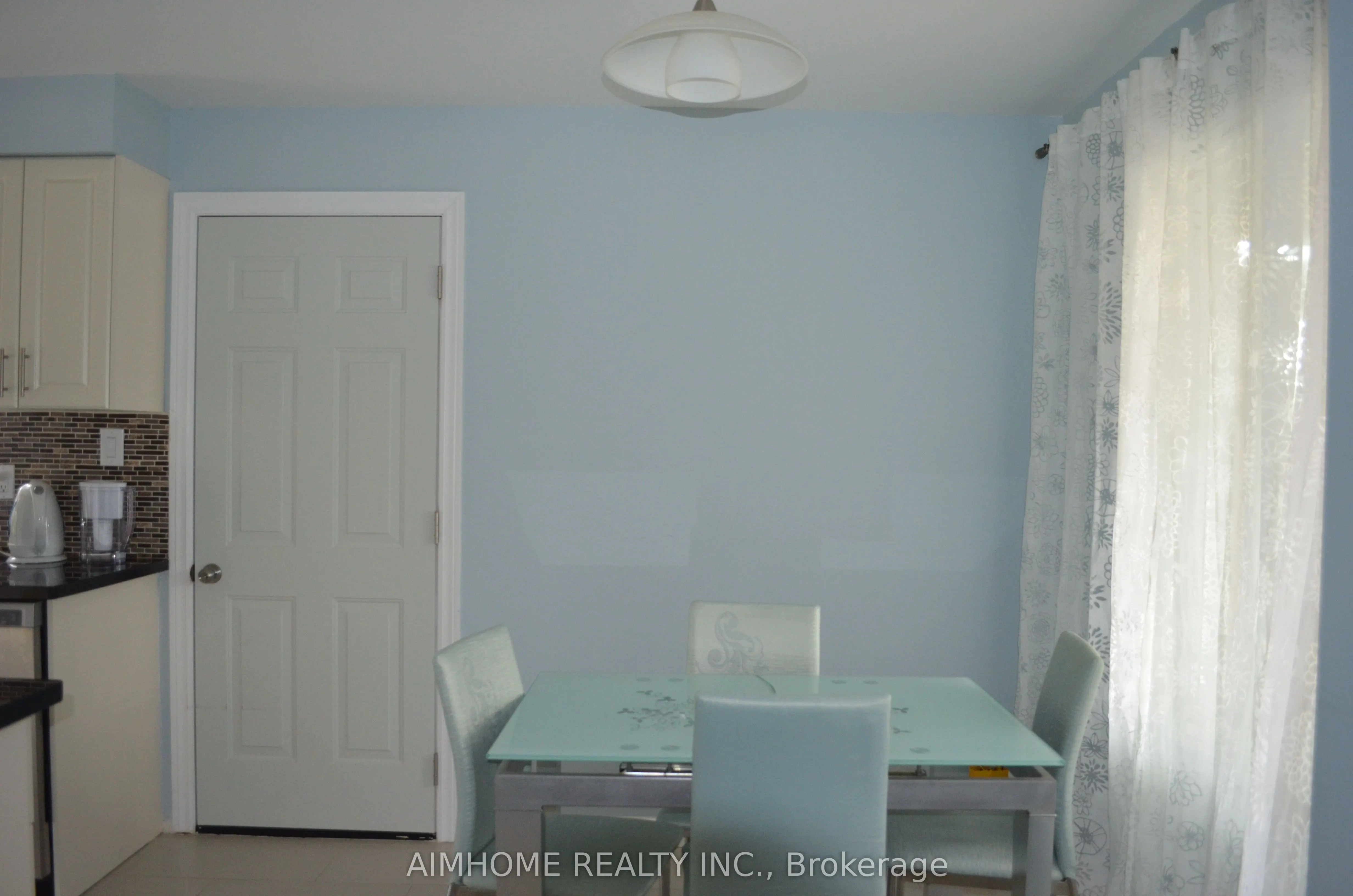 47 Yucatan Road, #(Upper Two Levels)