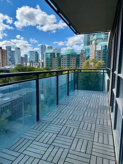 28 LINDEN Street, #605