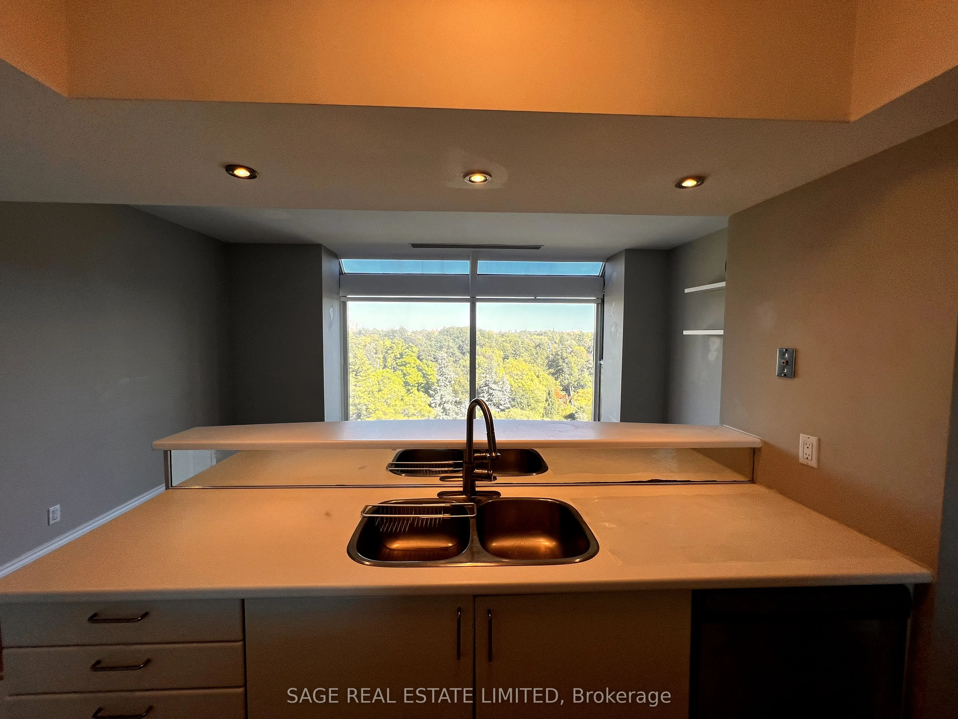 97 Lawton Boulevard, #901
