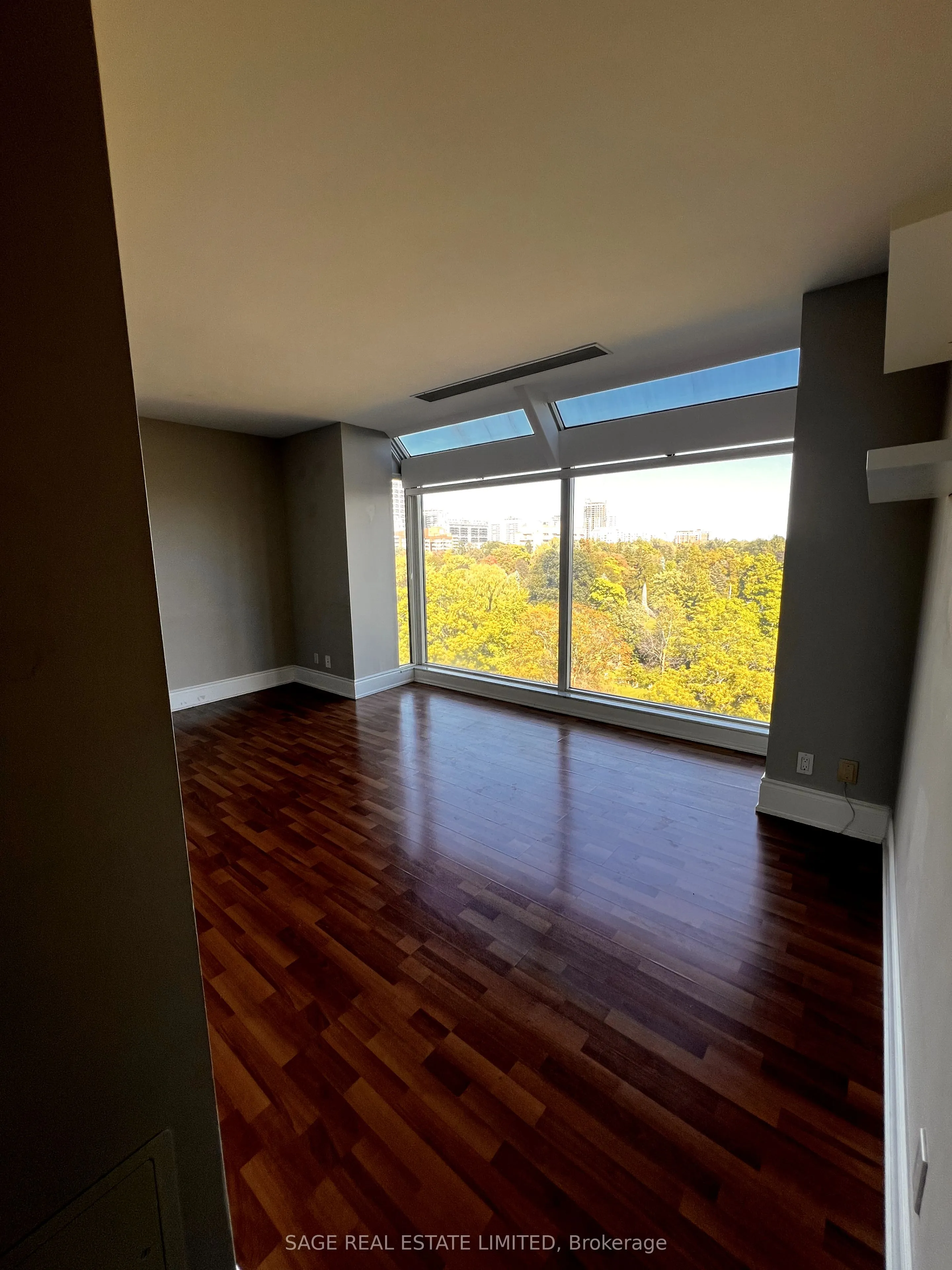 97 Lawton Boulevard, #901