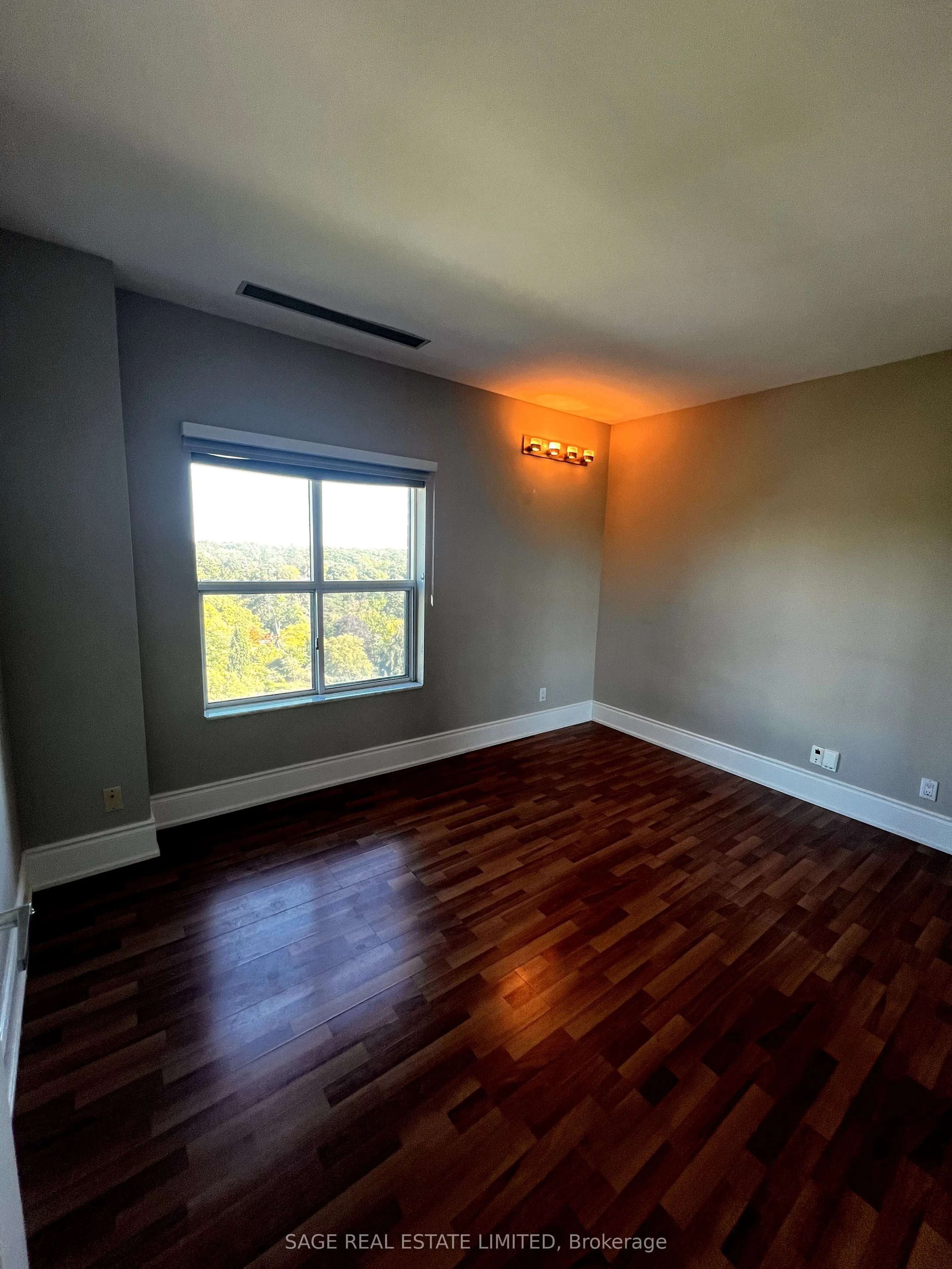 97 Lawton Boulevard, #901
