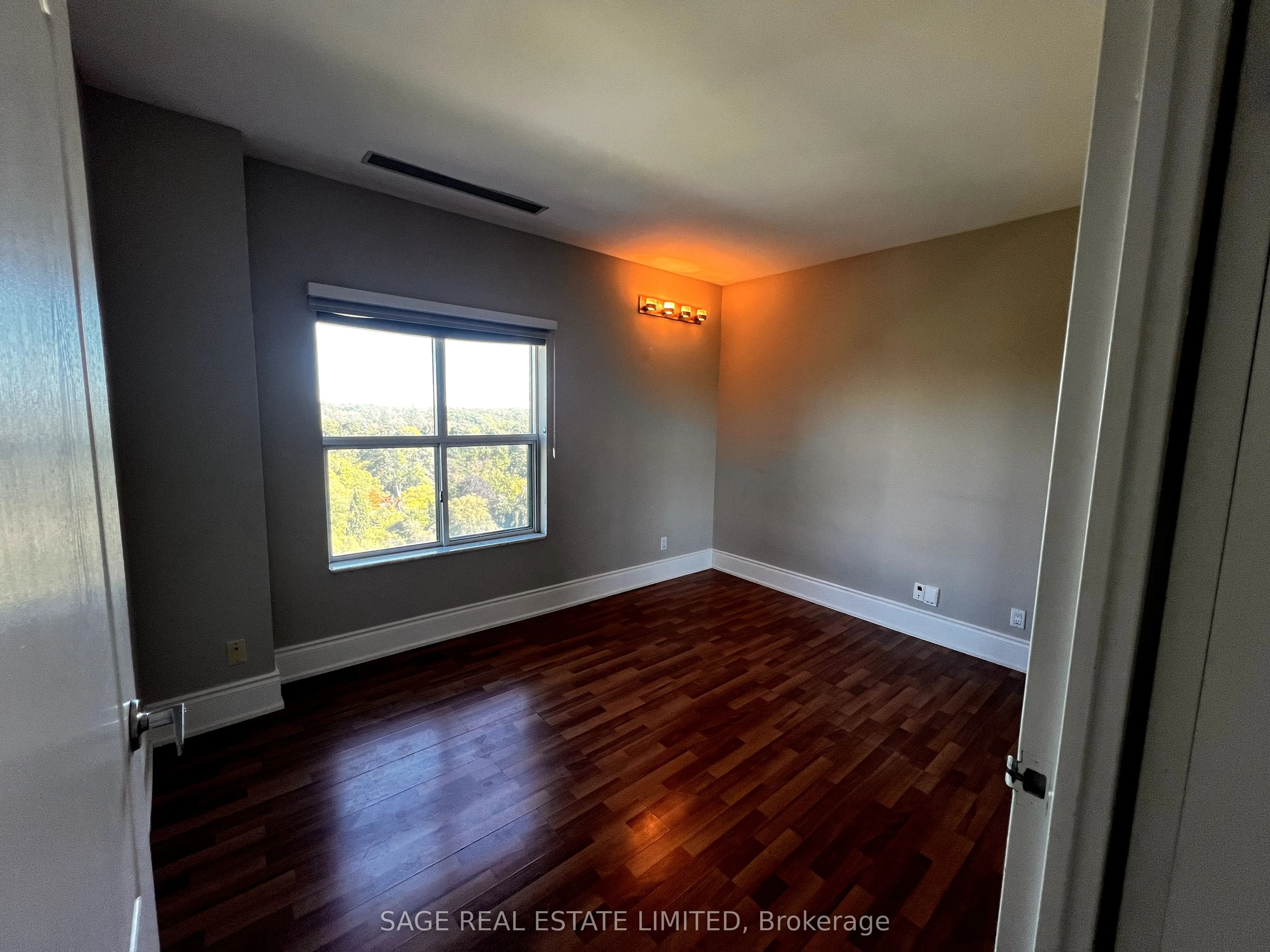 97 Lawton Boulevard, #901