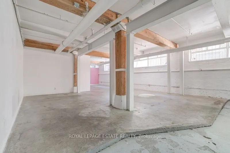 535 Queen Street E, #3