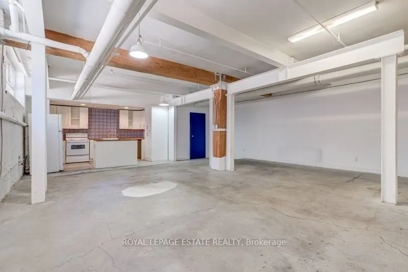 535 Queen Street E, #3
