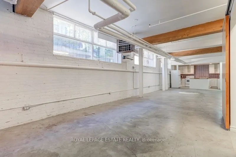 535 Queen Street E, #3
