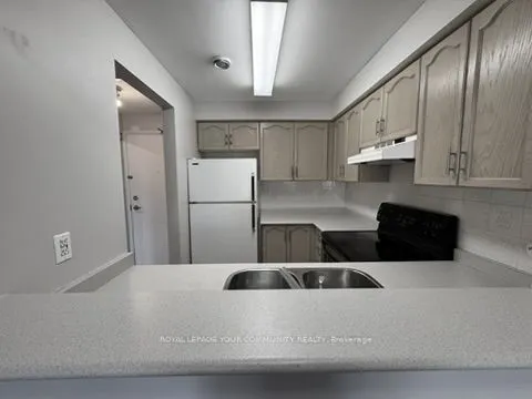 1000 Sheppard Avenue W, #306