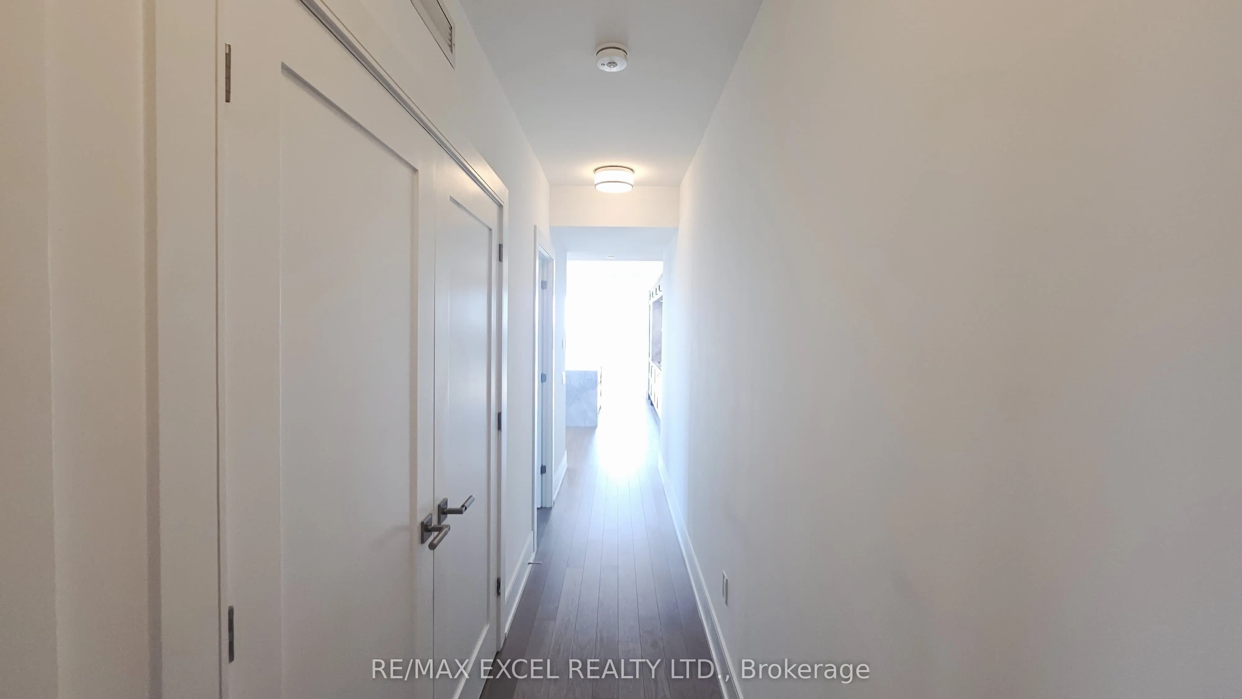 30 Inn On The Park Drive, #3409