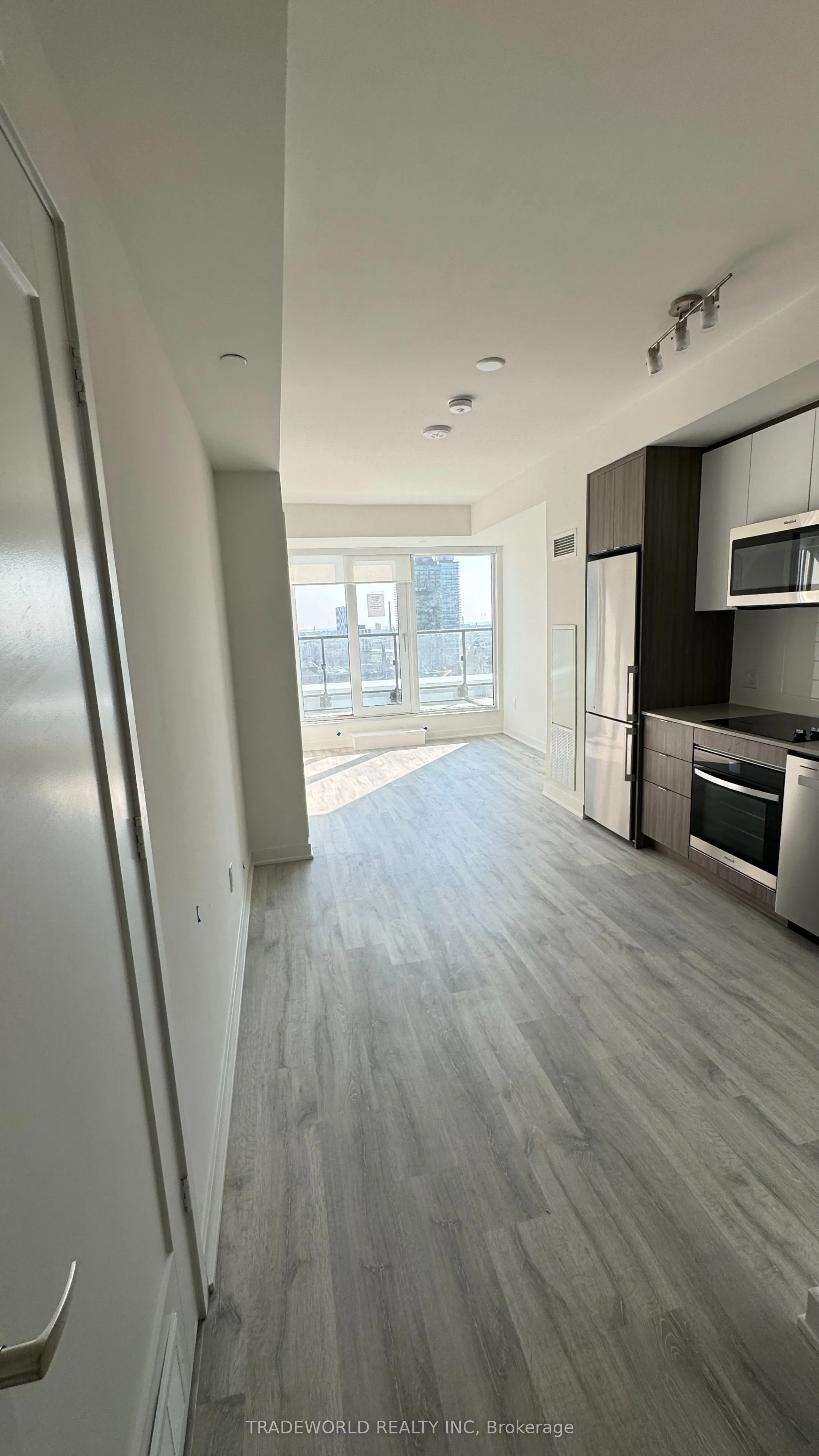 70 Princess Street, #1811