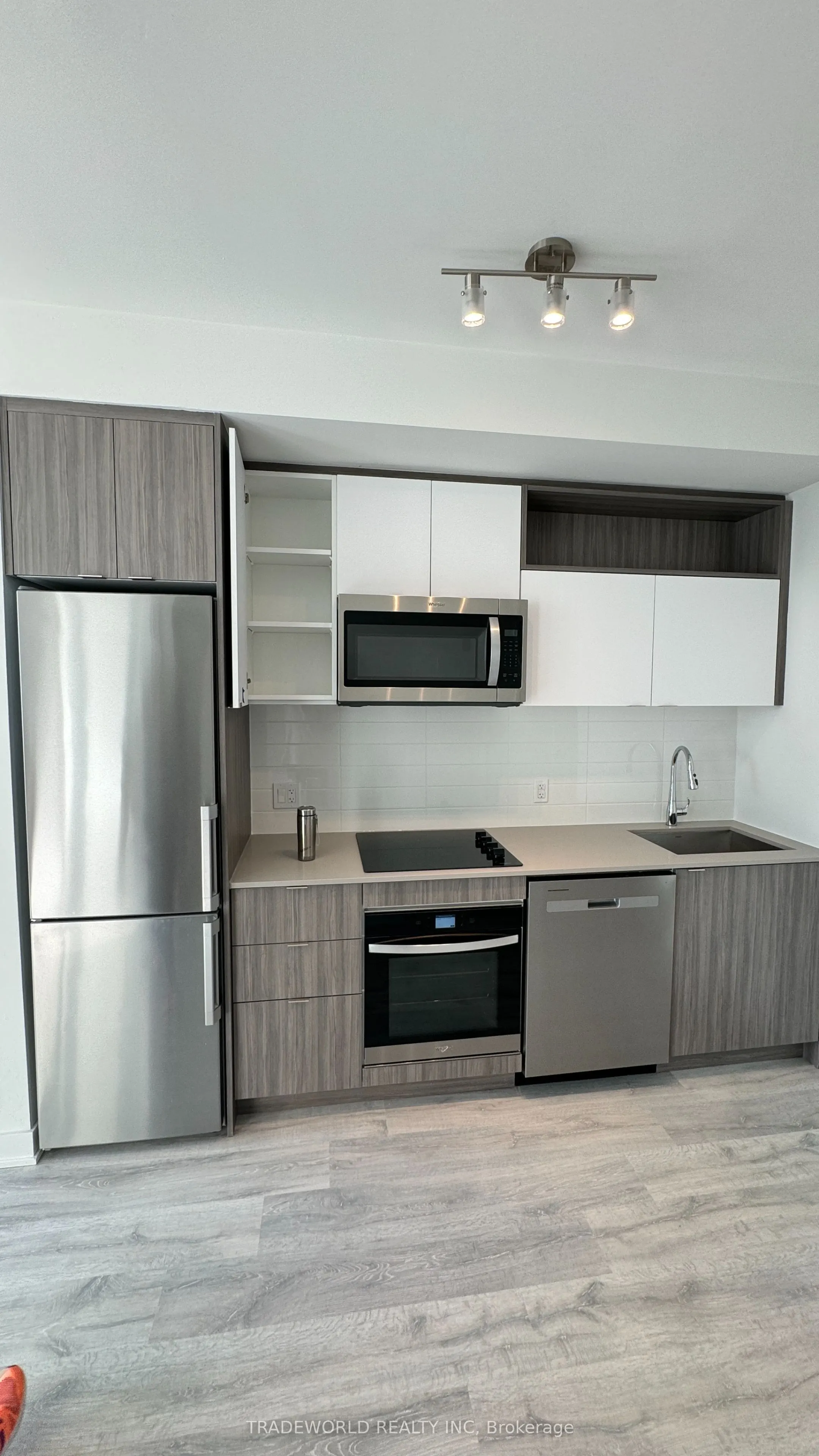 70 Princess Street, #1811