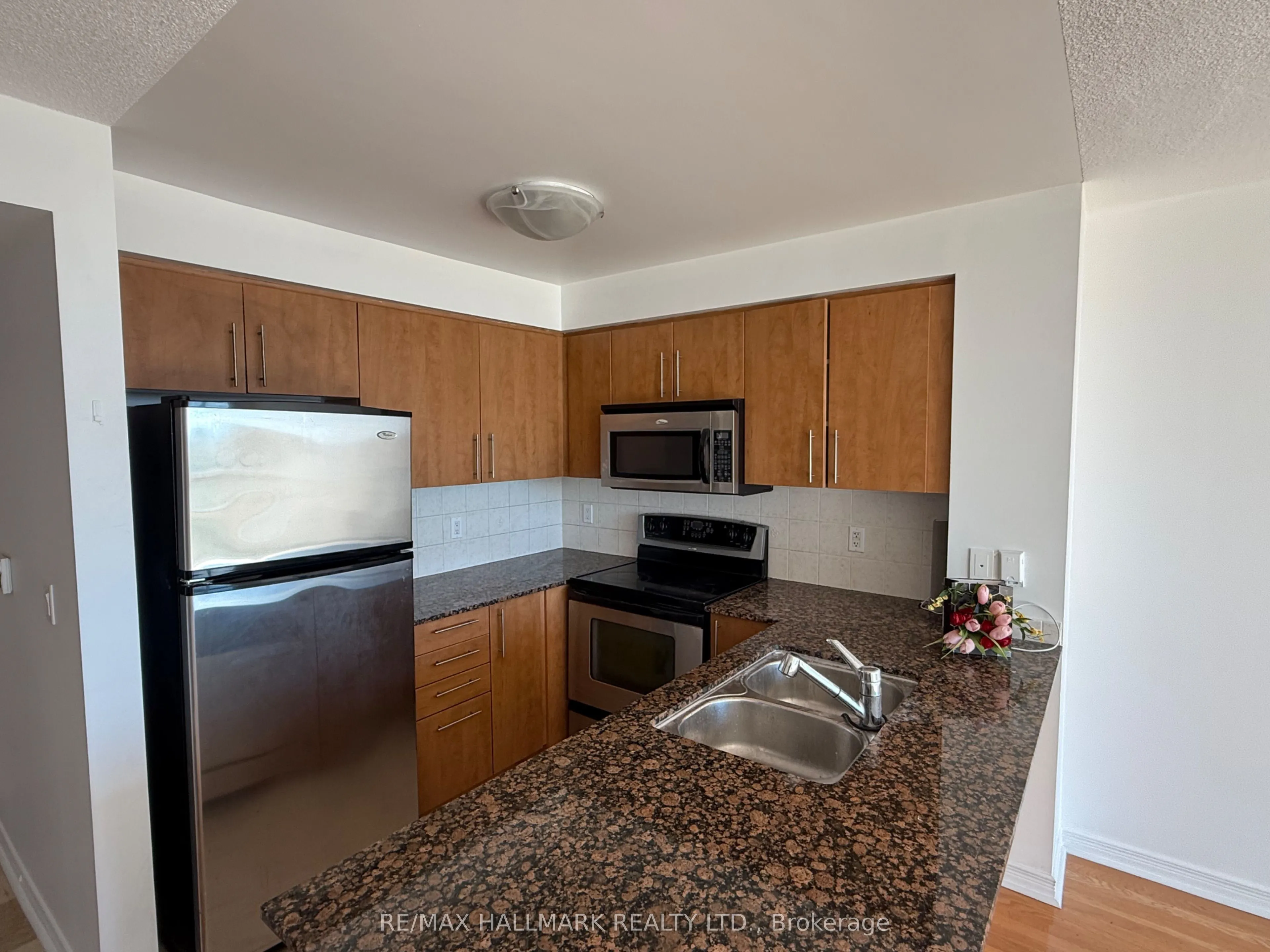 509 Beecroft Road, #1507