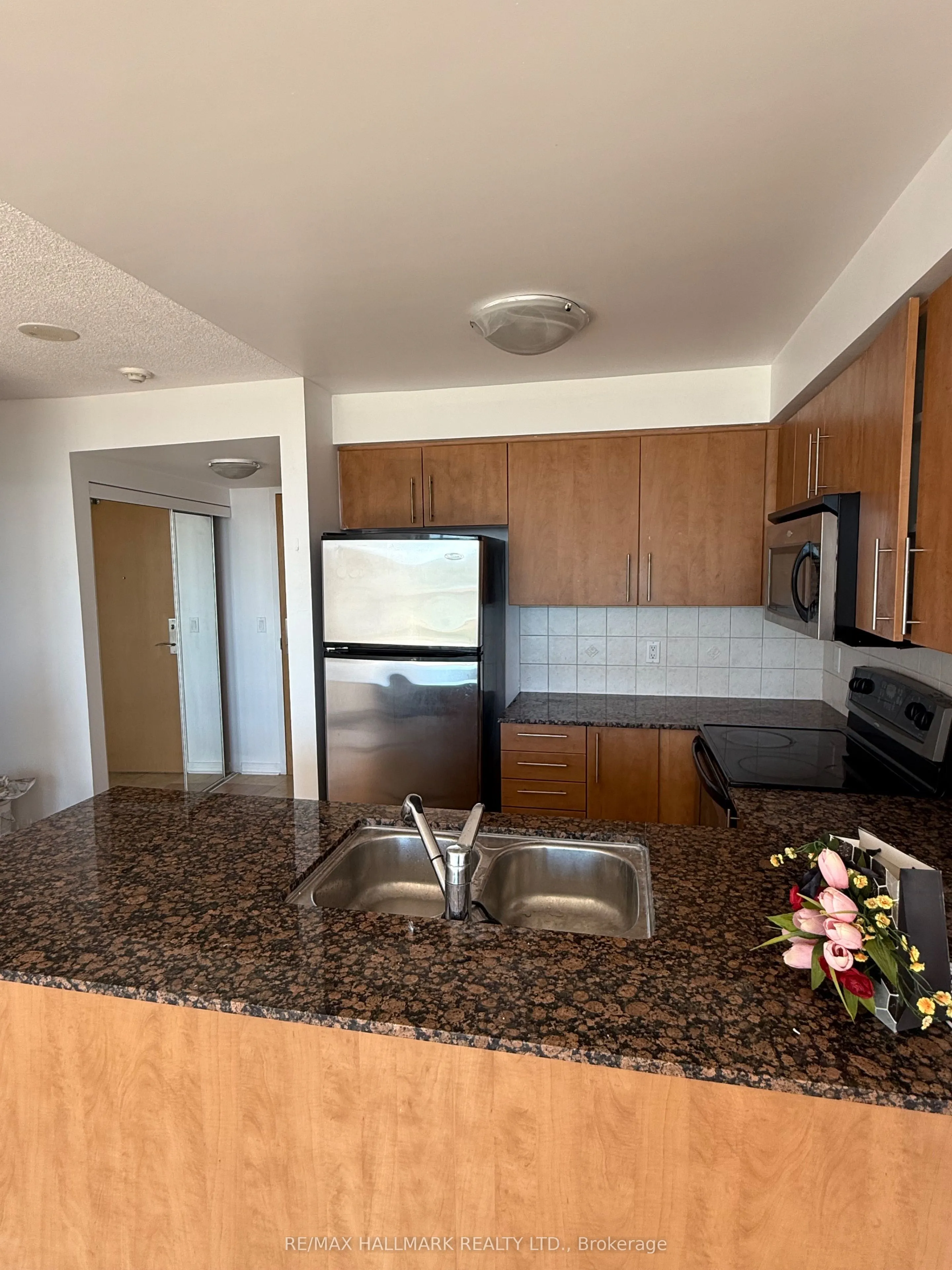 509 Beecroft Road, #1507