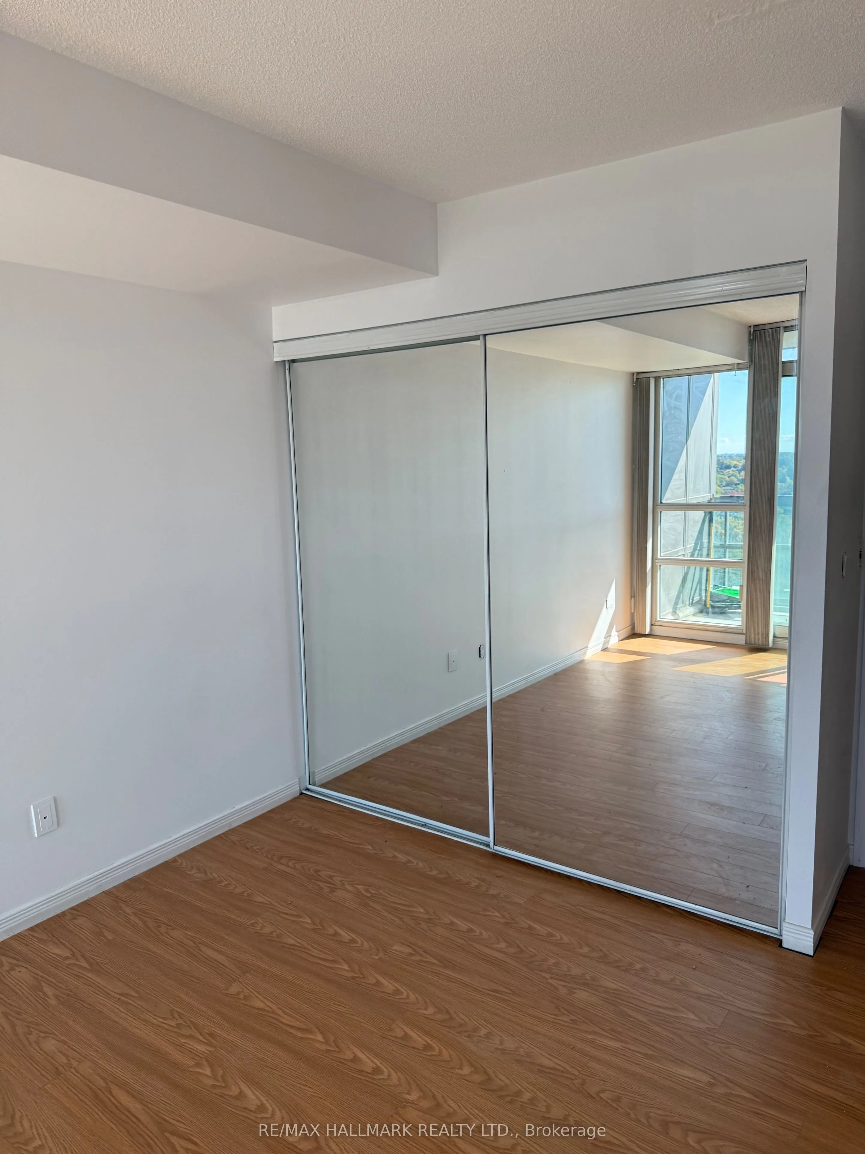 509 Beecroft Road, #1507